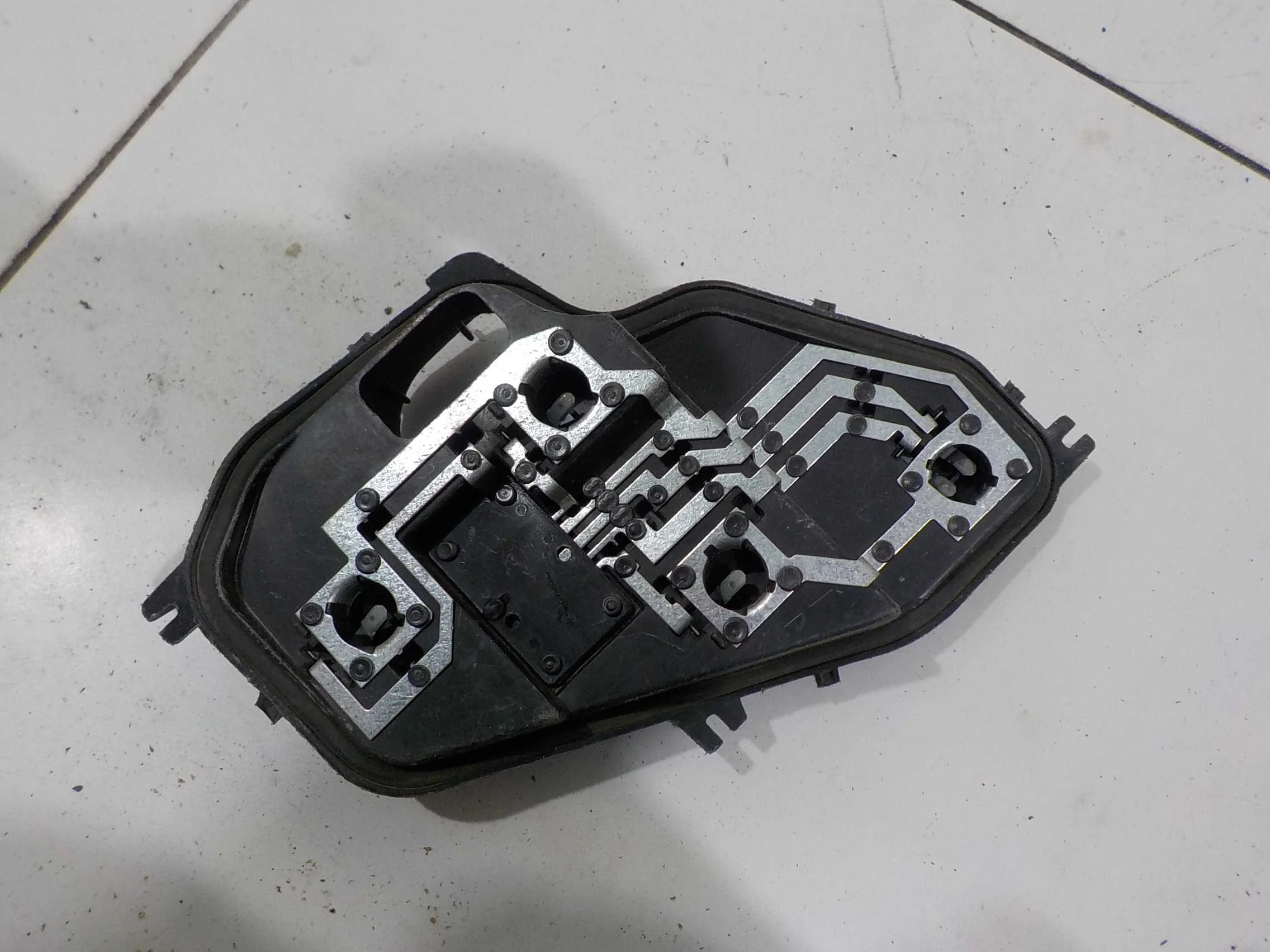 плата фонаря Renault Sandero II (2013—2018)  Право