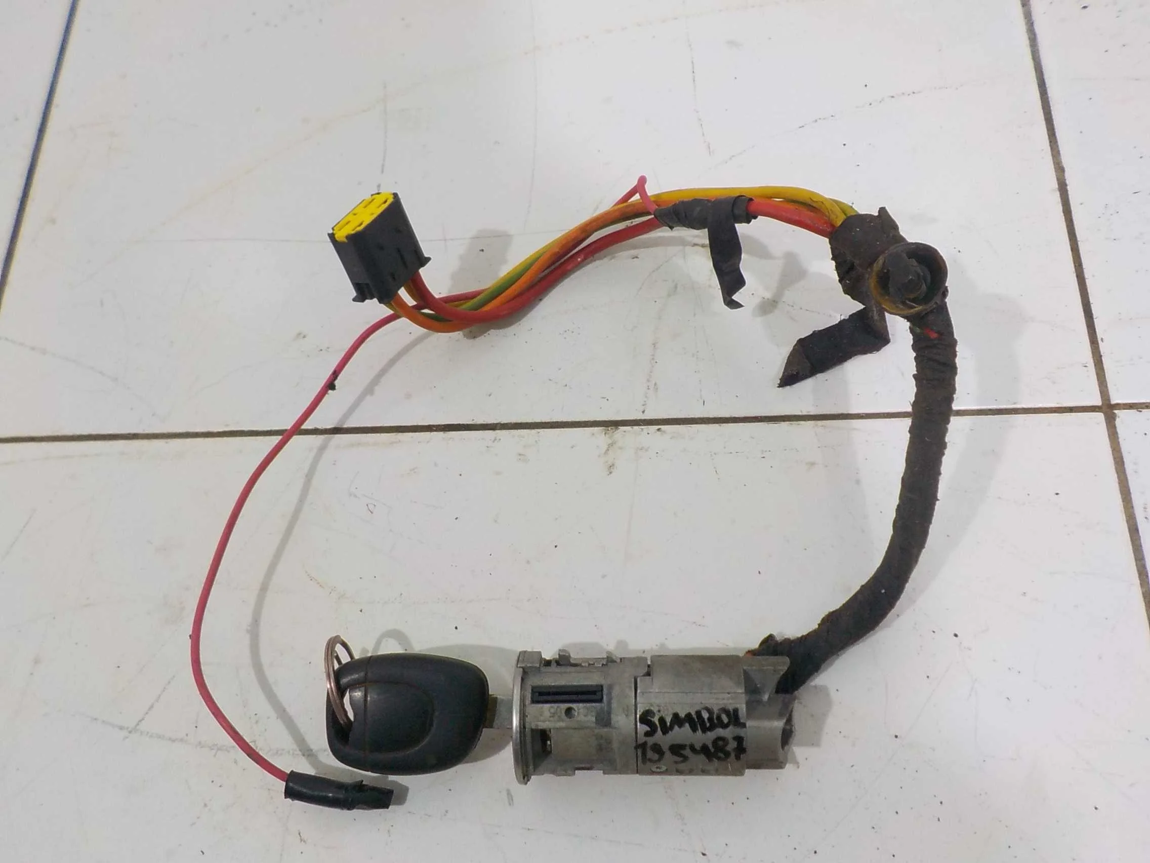 Замок зажигания Renault Symbol I рестайлинг (2002—2006)