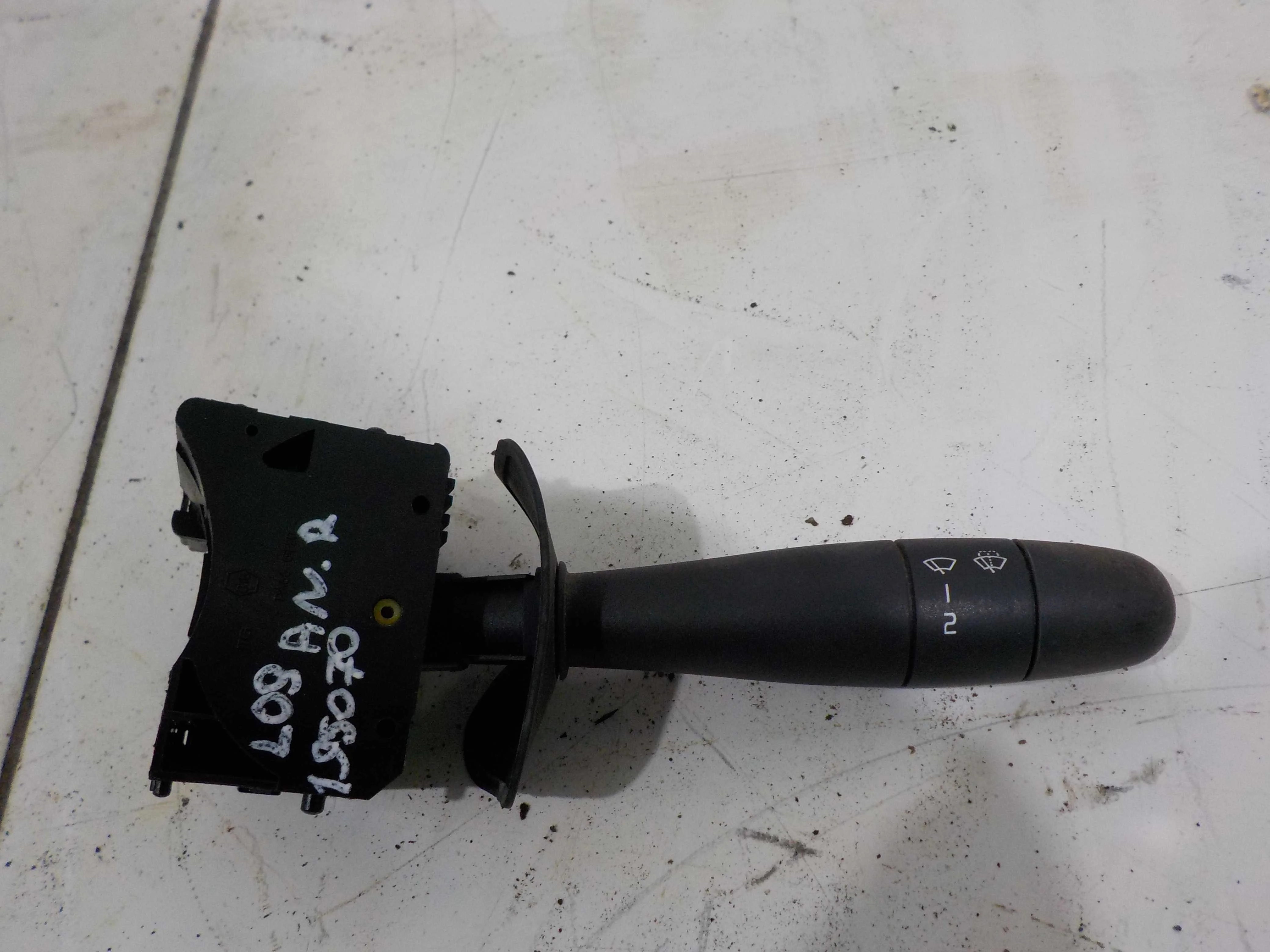 подрулевой переключатель Renault Logan I рестайлинг (2009—2015)  Право