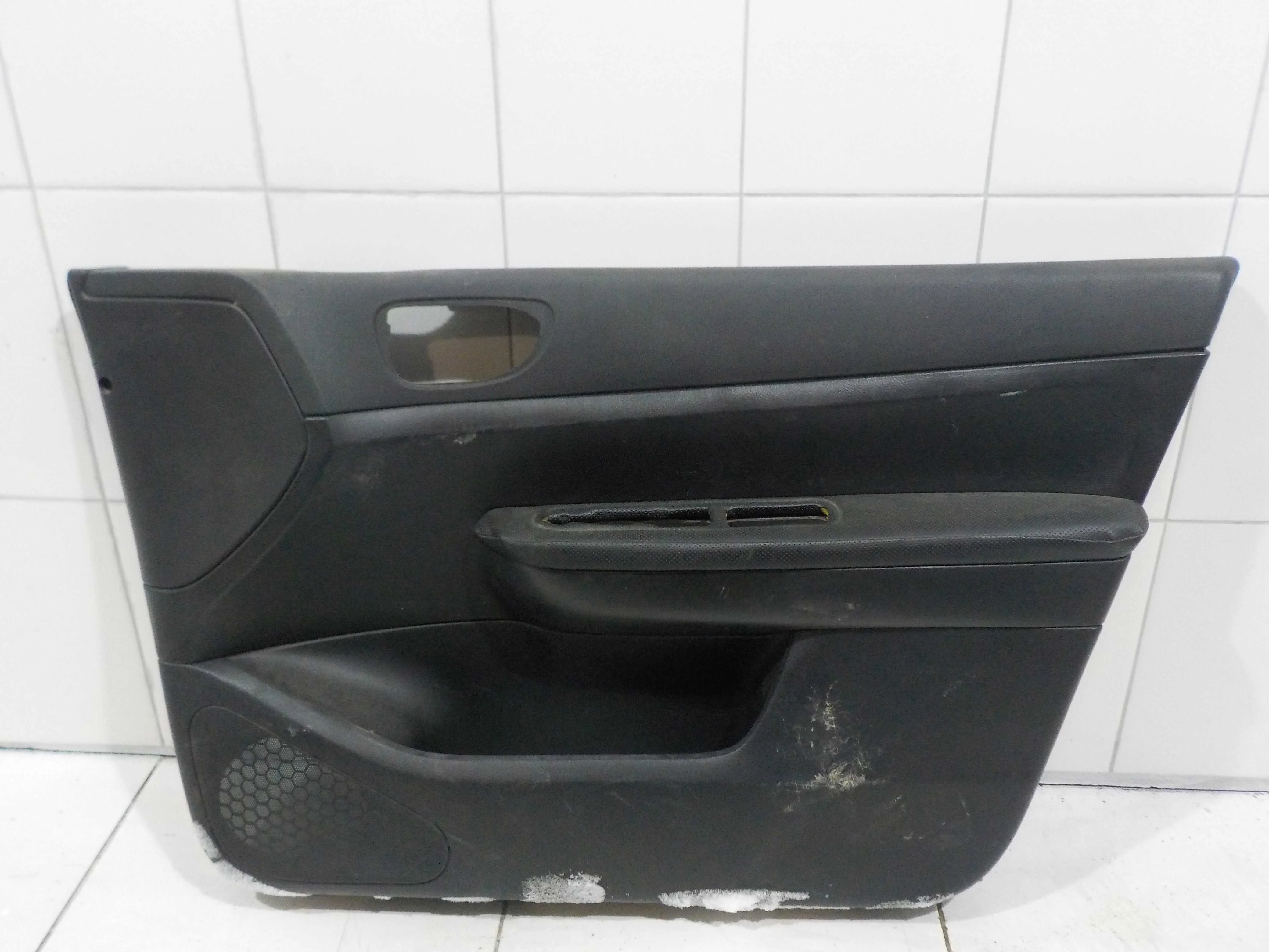 Обшивка двери Peugeot 307 3C рестайлинг (2005—2008) Перед Право