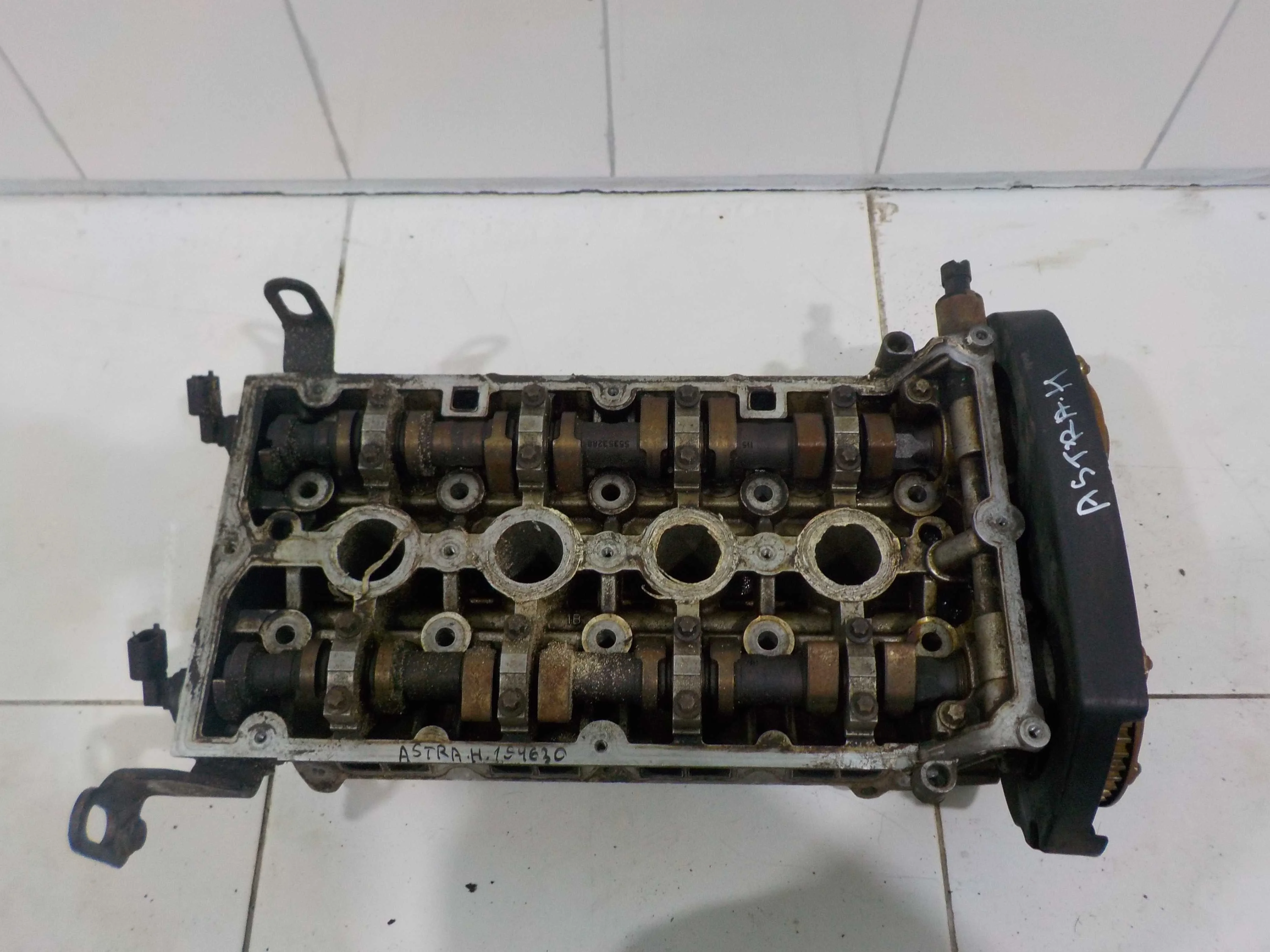 Головка блока цилиндров Opel Astra H (2004—2007)