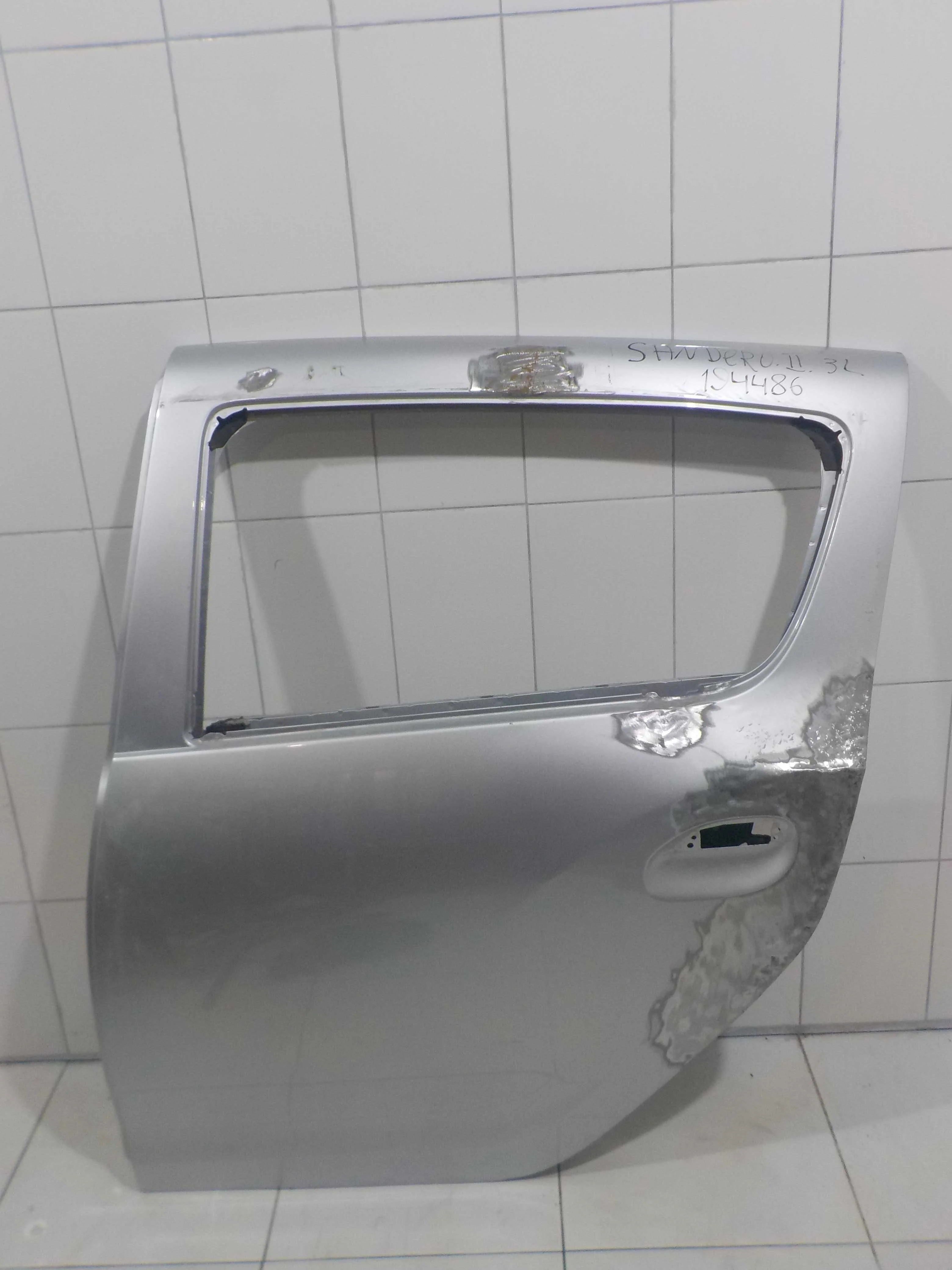 Дверь Renault Sandero II (2013—2018) Зад Лево