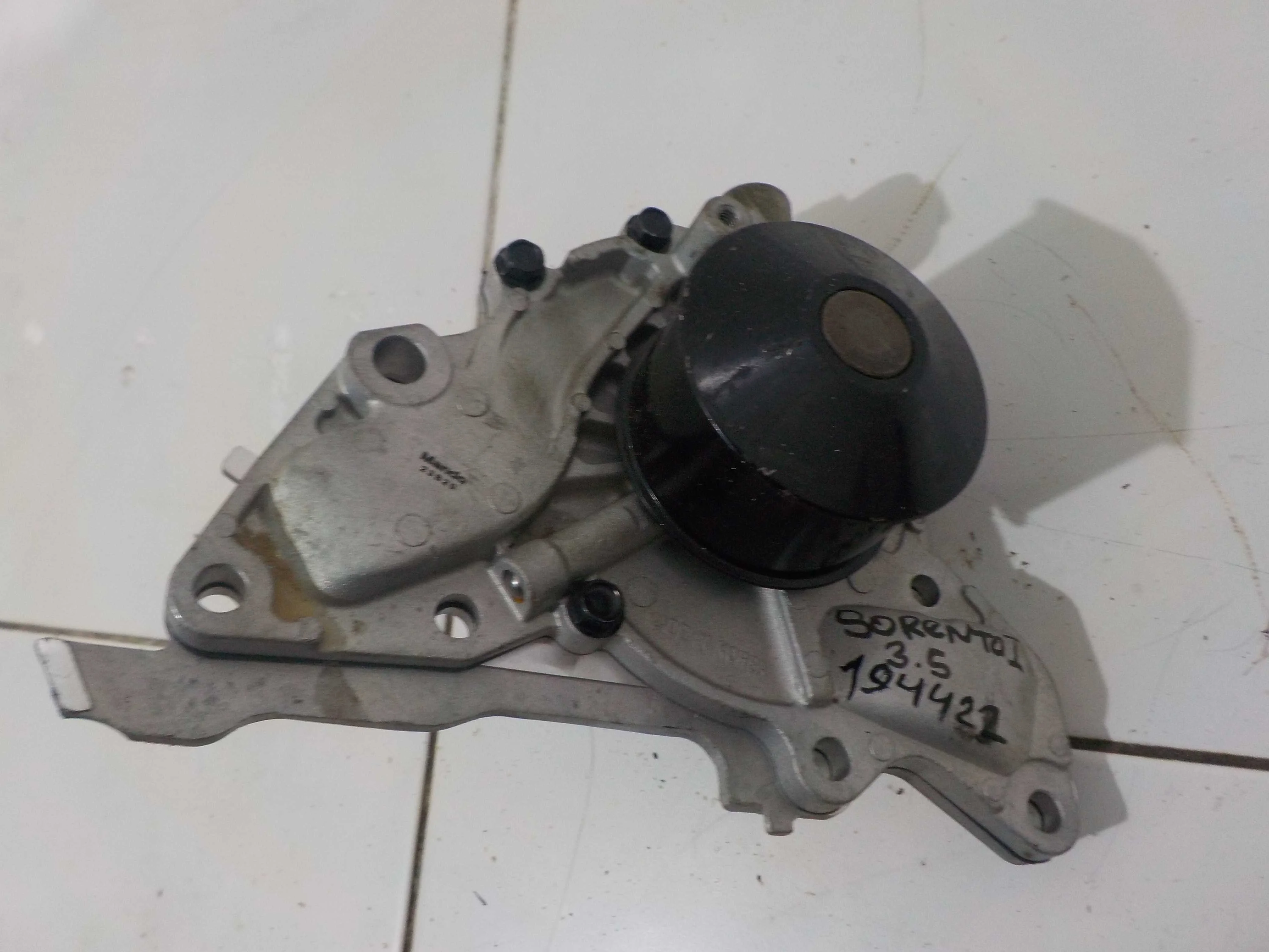 Помпа Mitsubishi Pajero Sport II (2008—2013)