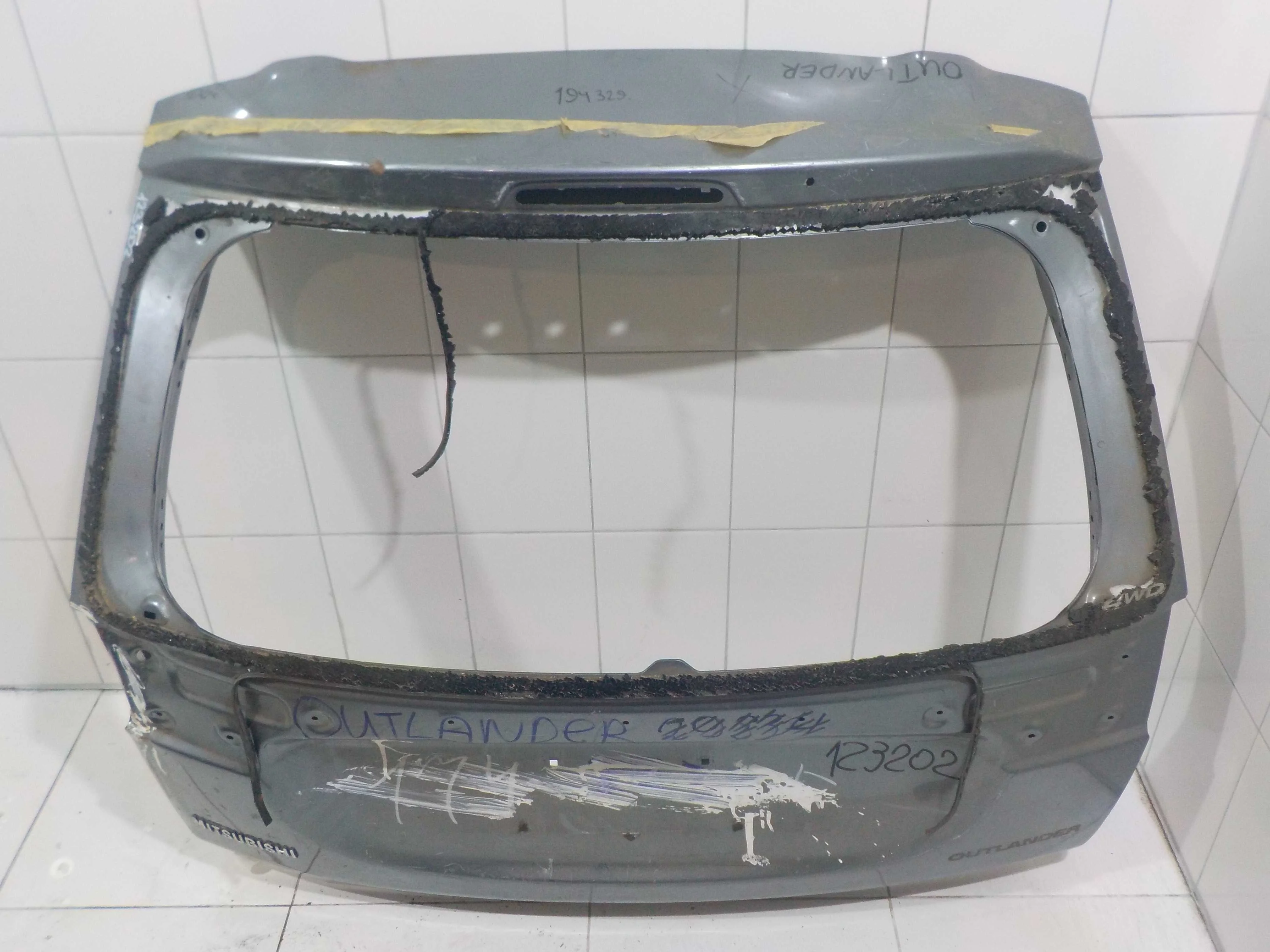 Крышка багажника Mitsubishi Outlander III рестайлинг 2 (2015—2018)