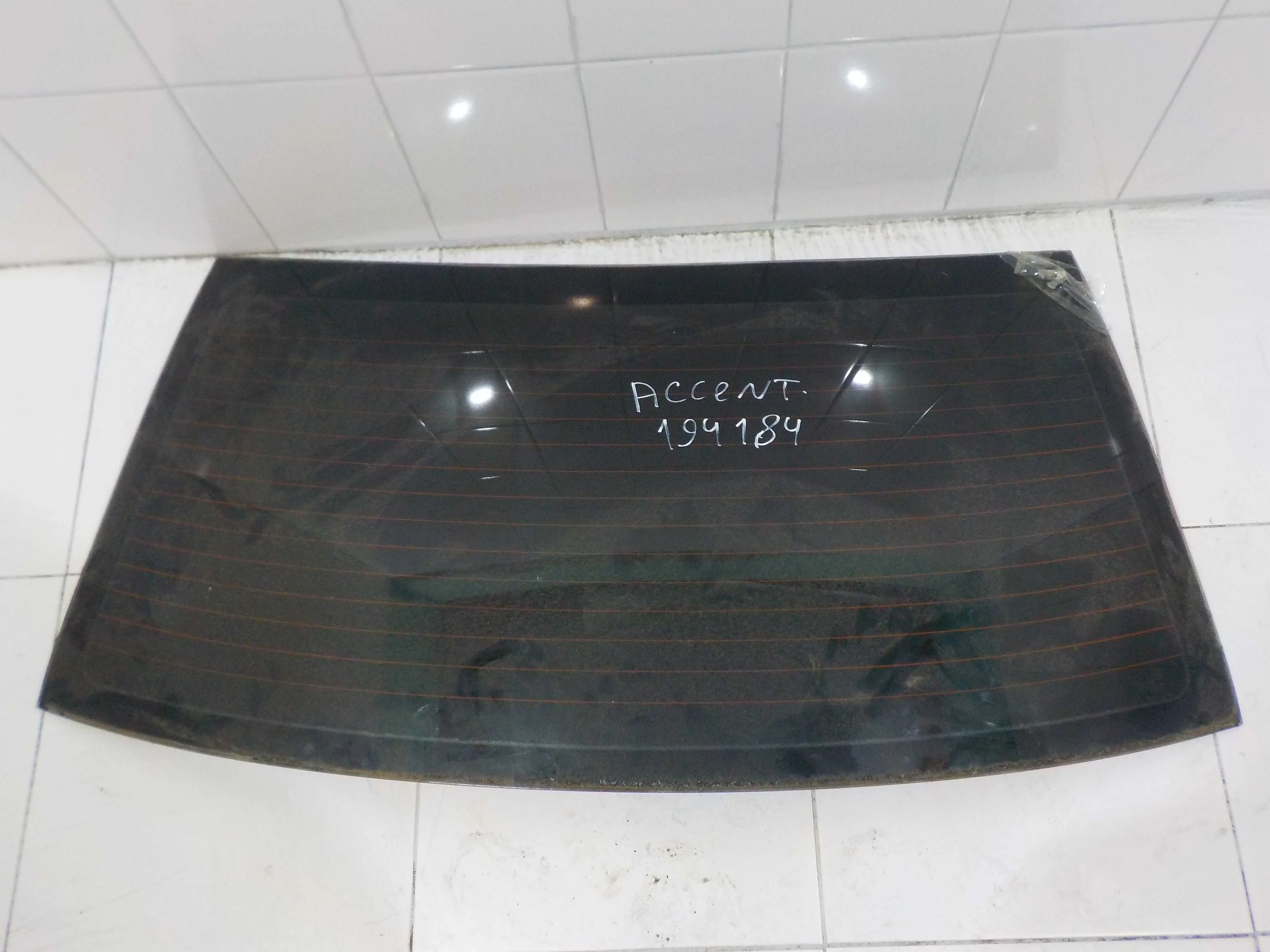 стекло Hyundai Accent II (1999—2012) Зад