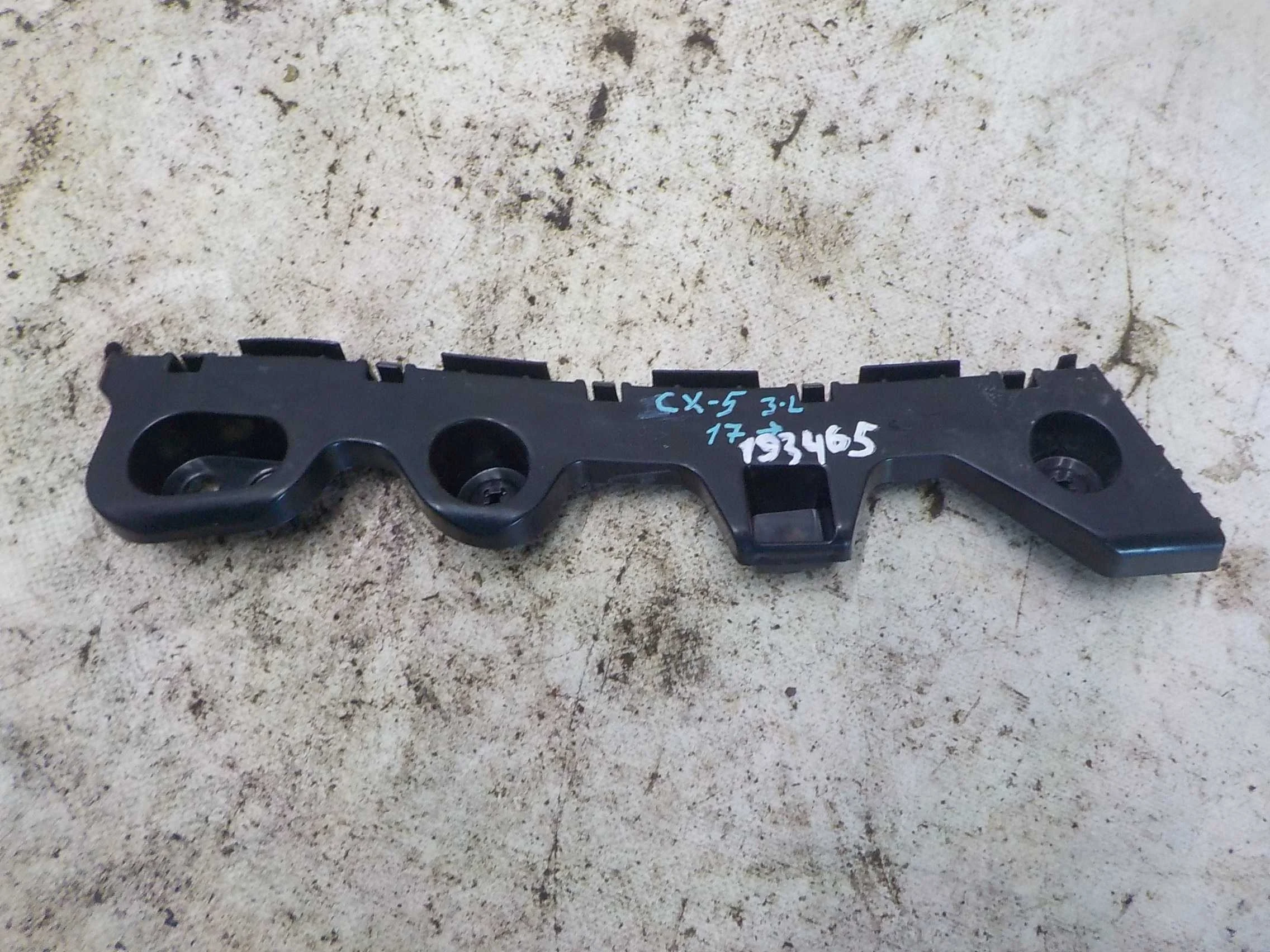 кронштейн бампера Mazda CX-5 I (2011—2015)