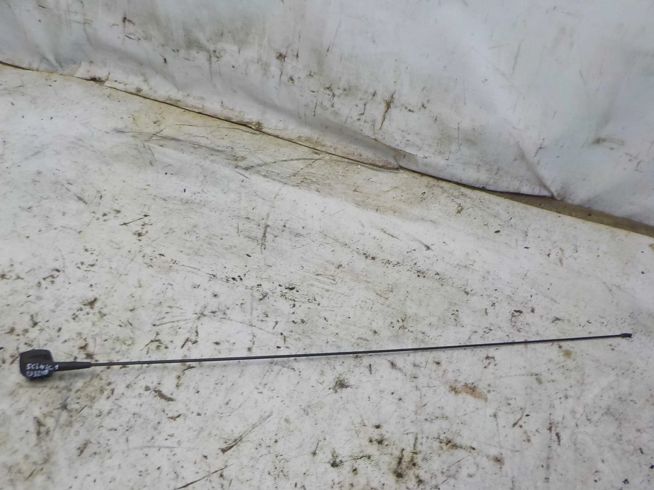 Антенна Renault Logan I (2004—2009)