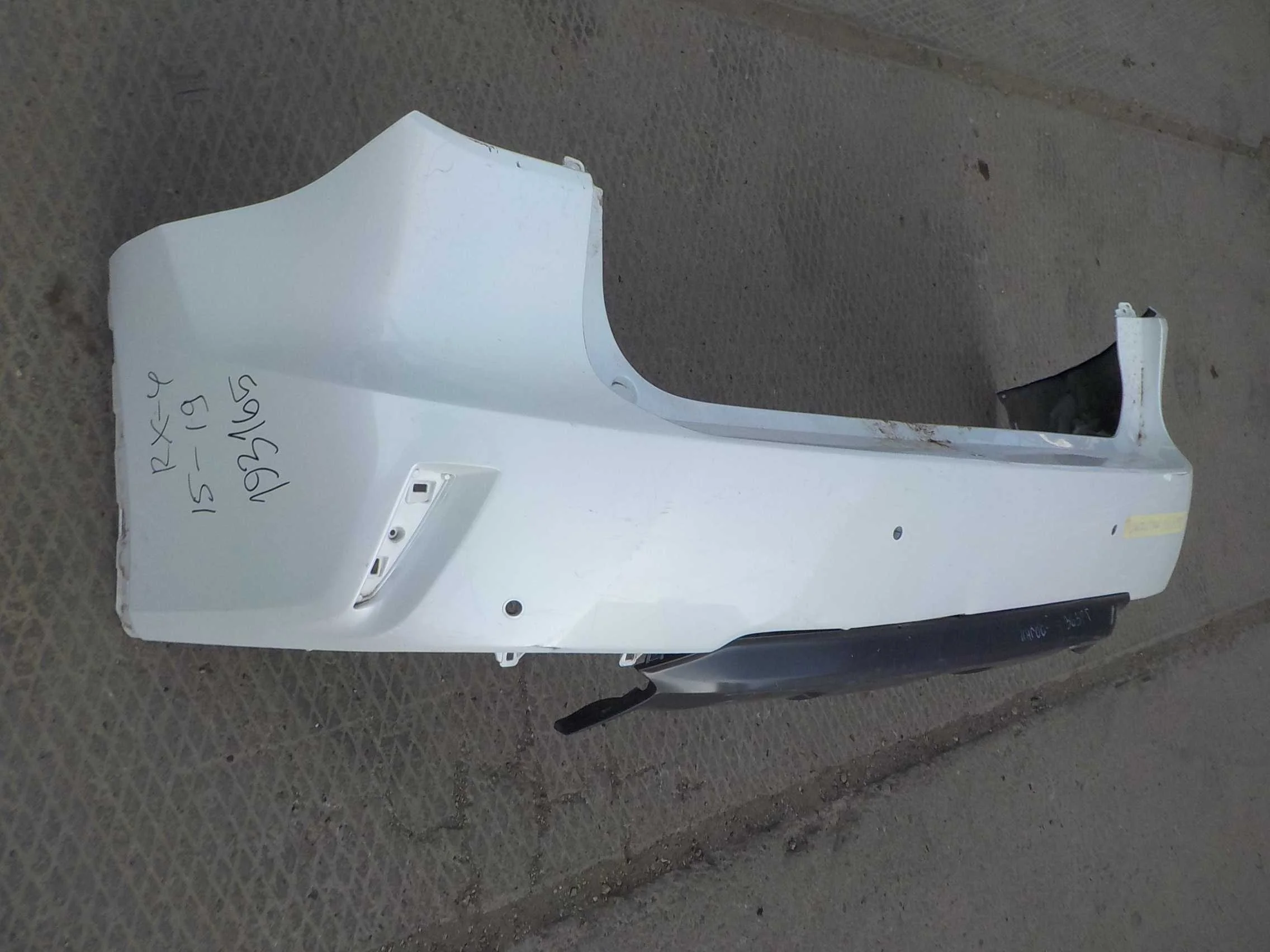 Бампер Lexus RX IV (2015—2019)