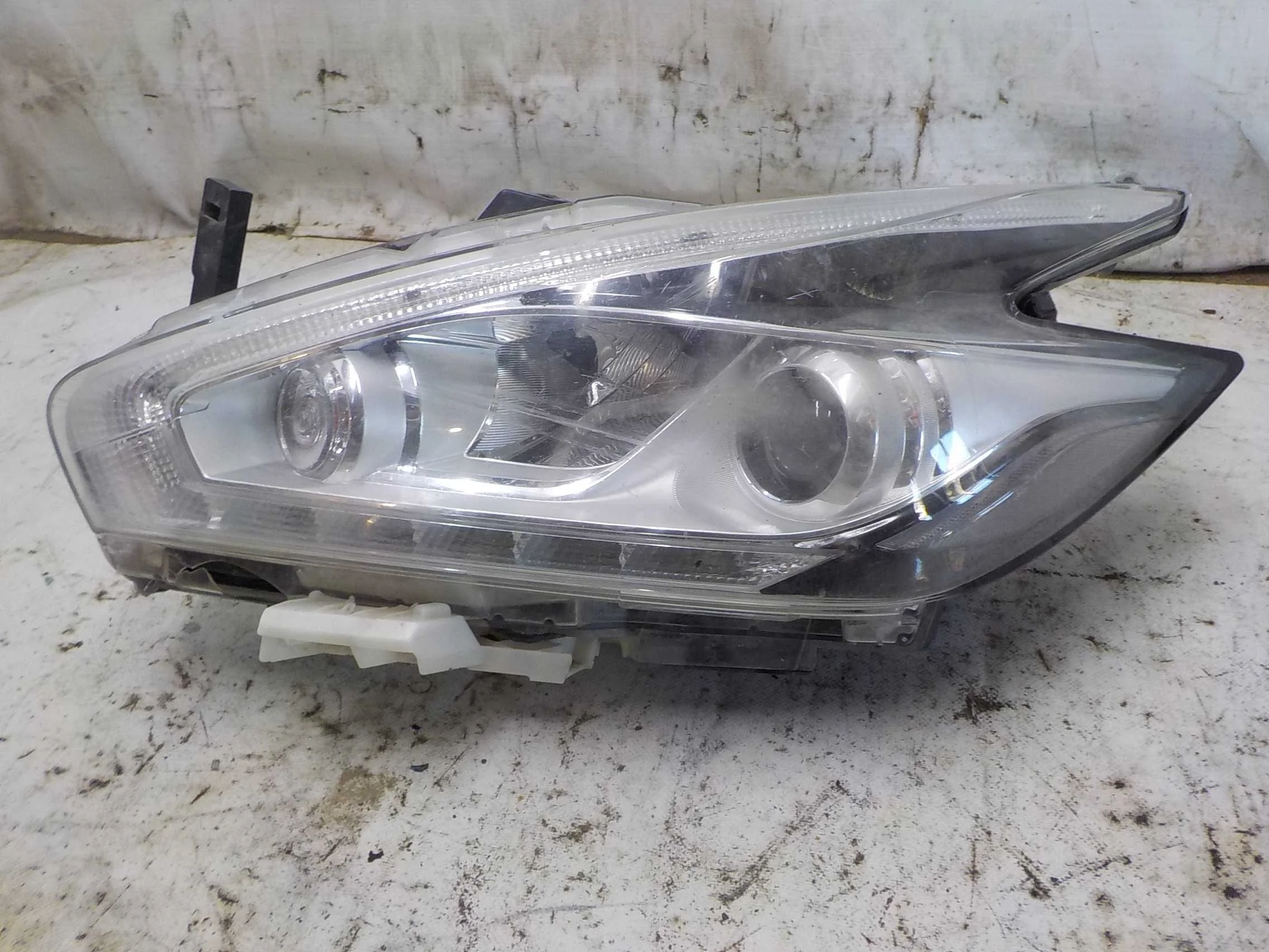 Фара Nissan Murano Z52 (2014—2025)  Лево