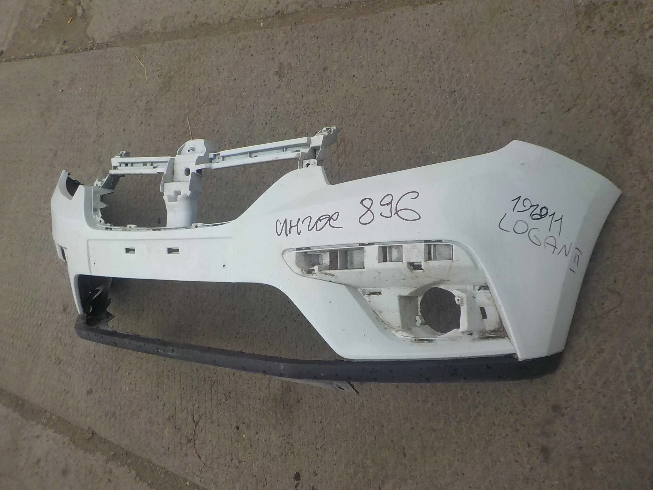 Бампер Renault Logan II рестайлинг (2018—2022) Перед