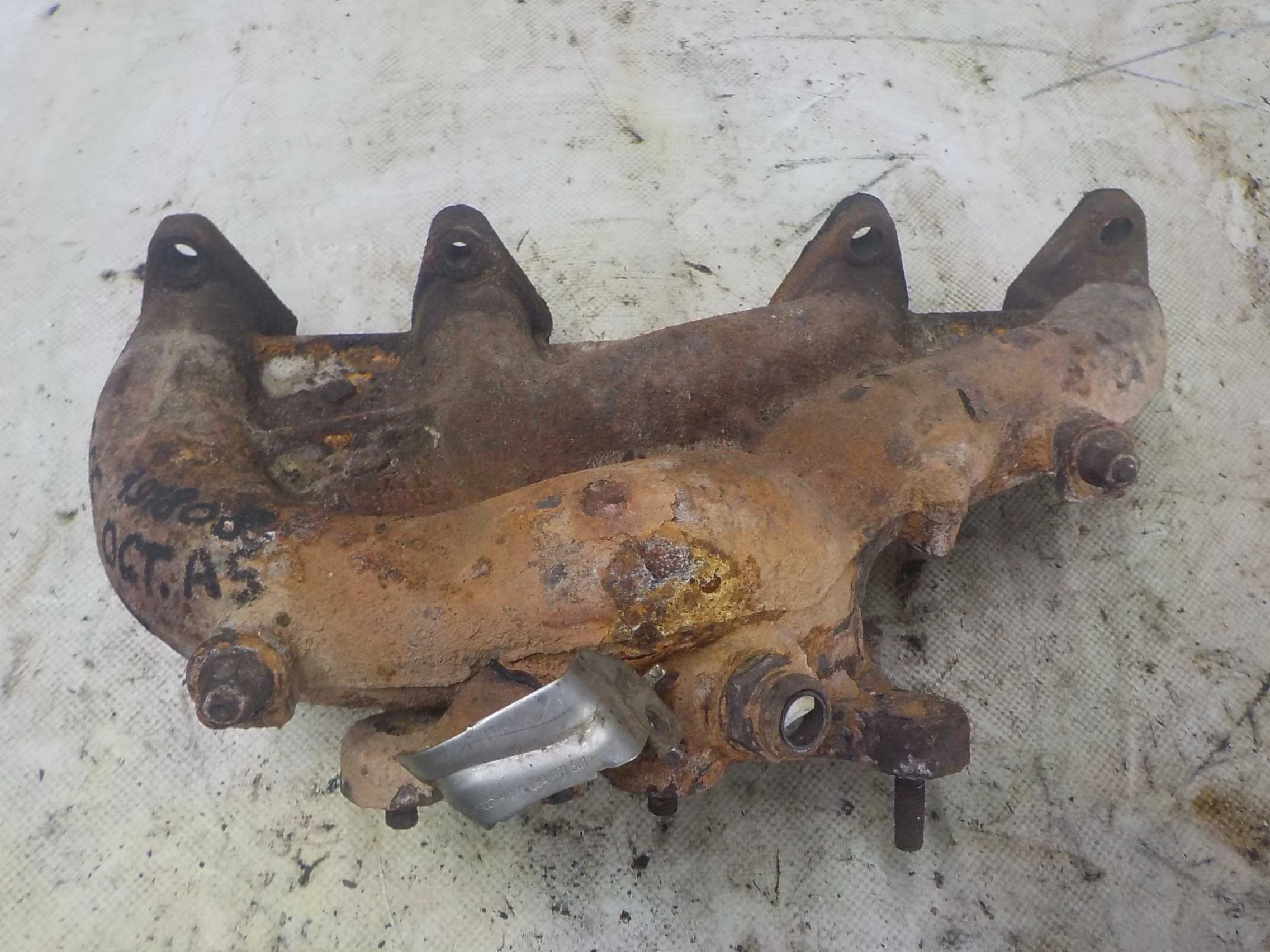 Коллектор выпускной Skoda Octavia II (2004—2009)