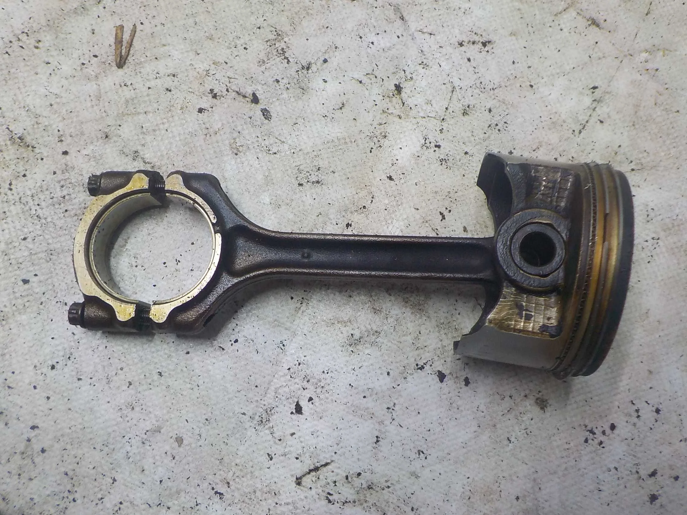 Поршень с шатуном Mitsubishi Lancer X (2007—2010)