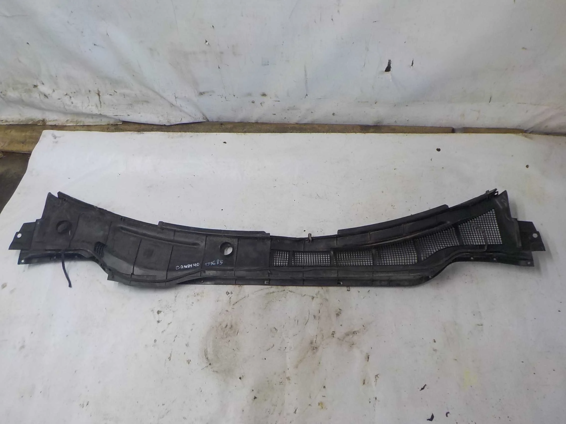 жабо Toyota Camry XV40 (2006—2009)