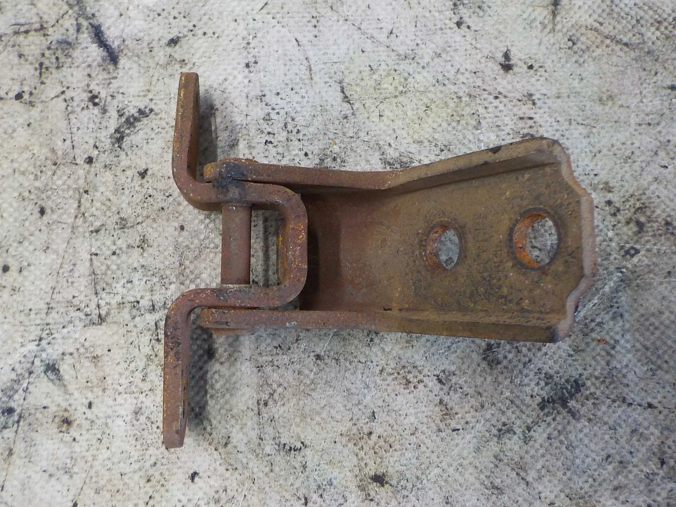 Петля двери Kia Sorento Prime III рестайлинг (2017—2020) Перед Лево Низ