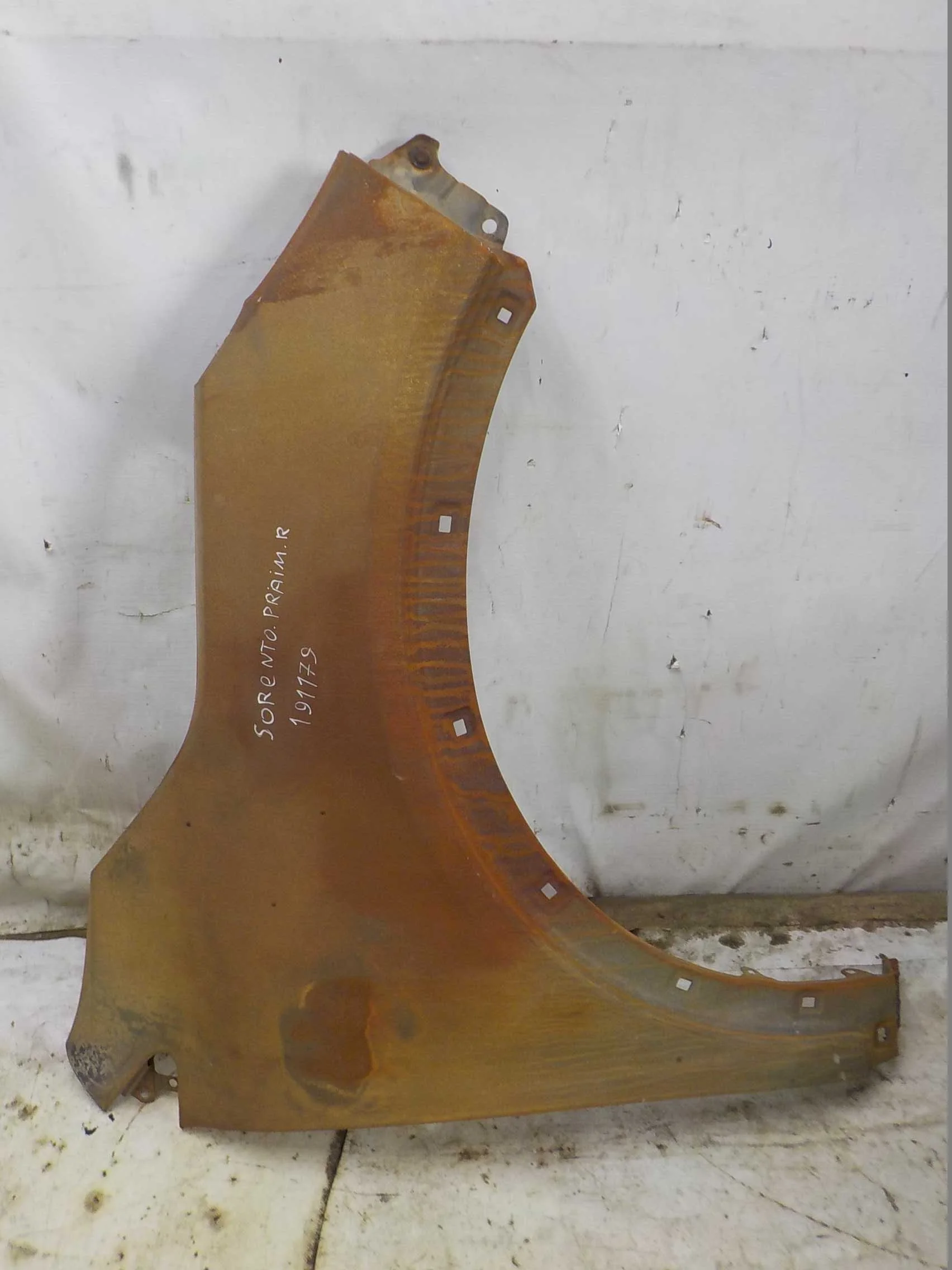 Крыло Kia Sorento Prime III (2014—2017) Перед Право