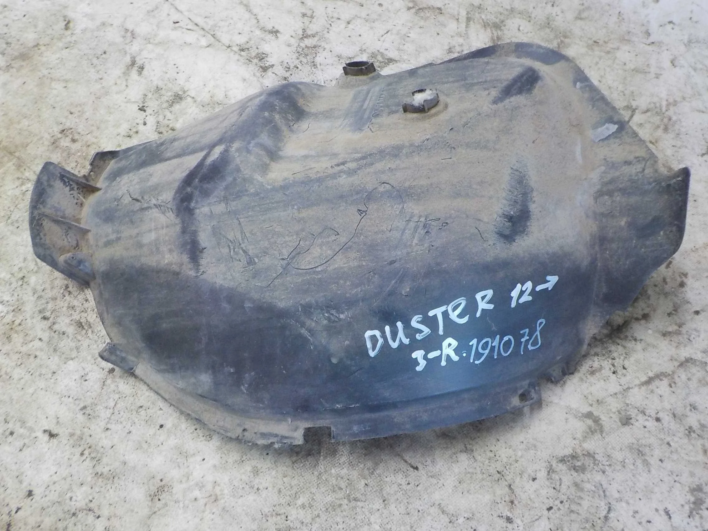 Подкрылок Renault Duster I (2010—2015) Зад Право