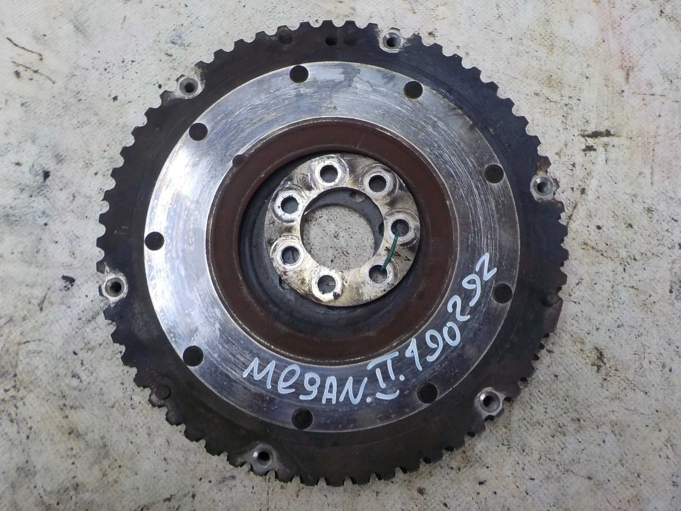 Маховик Renault Laguna II (2001—2005)