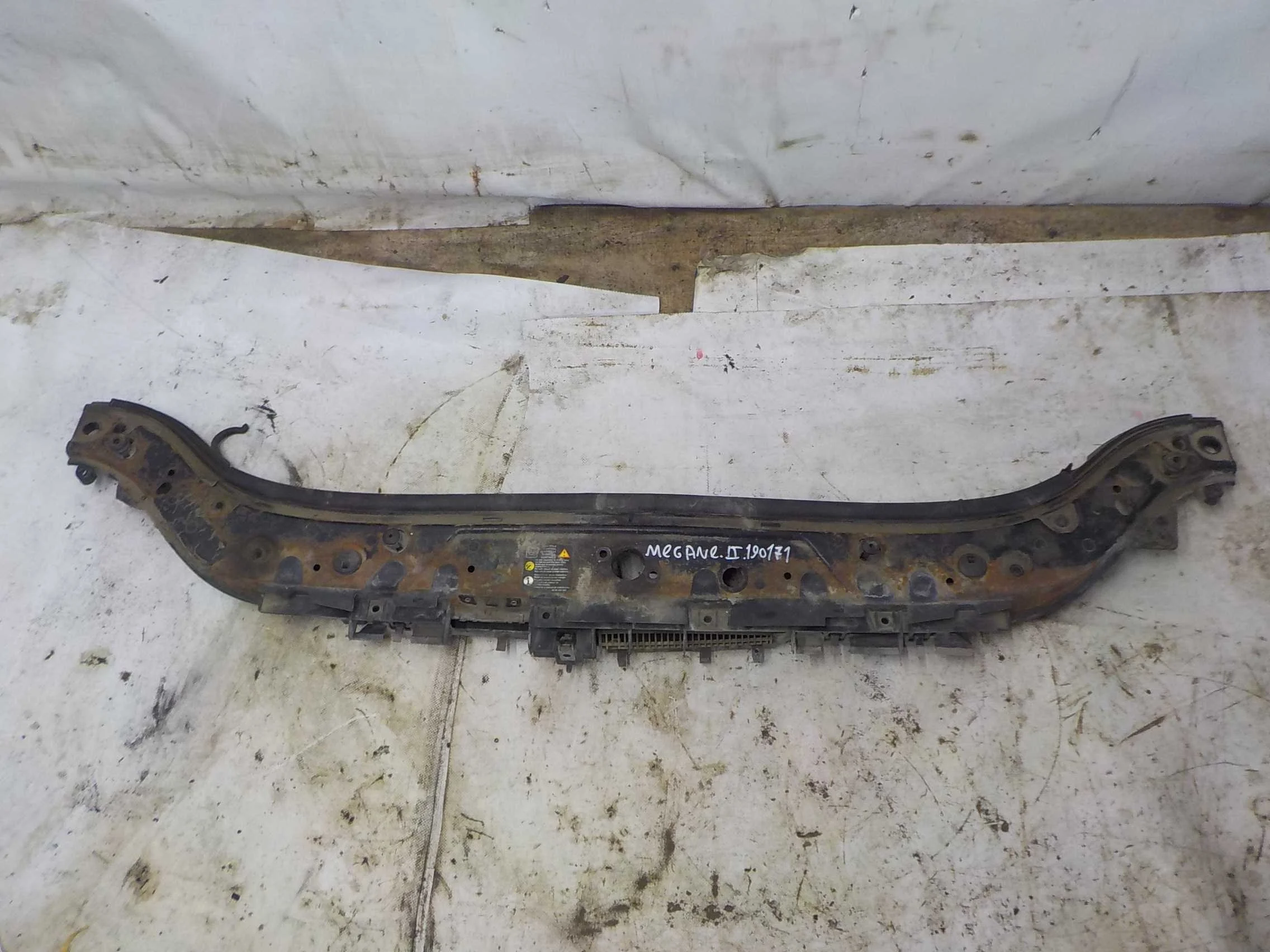 Телевизор Renault Megane II рестайлинг (2006—2009)