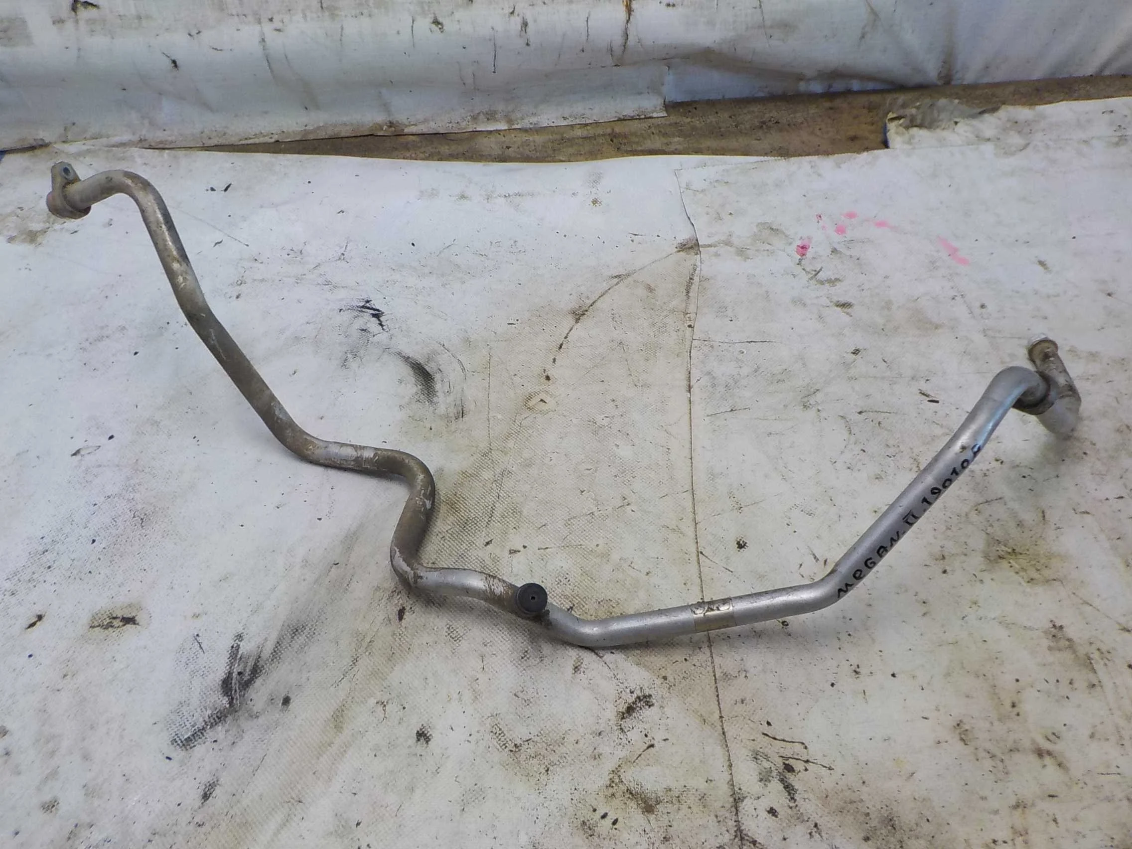 Трубка кондиционера Renault Megane II (2002—2006)