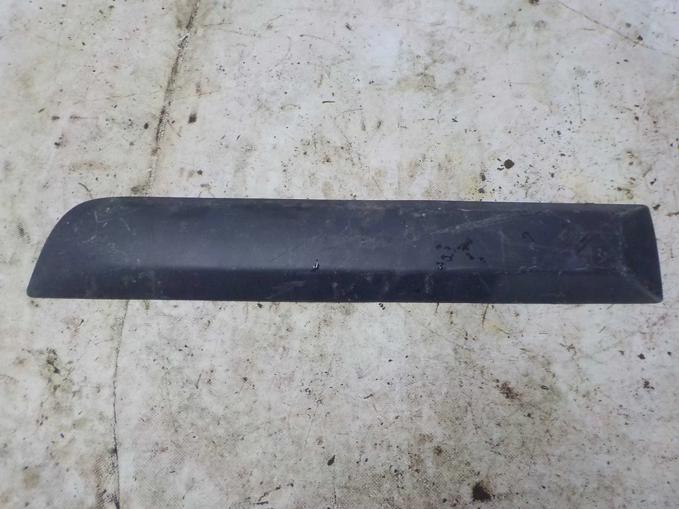 Накладка на дверь Renault Sandero I (2009—2014) Зад Лево