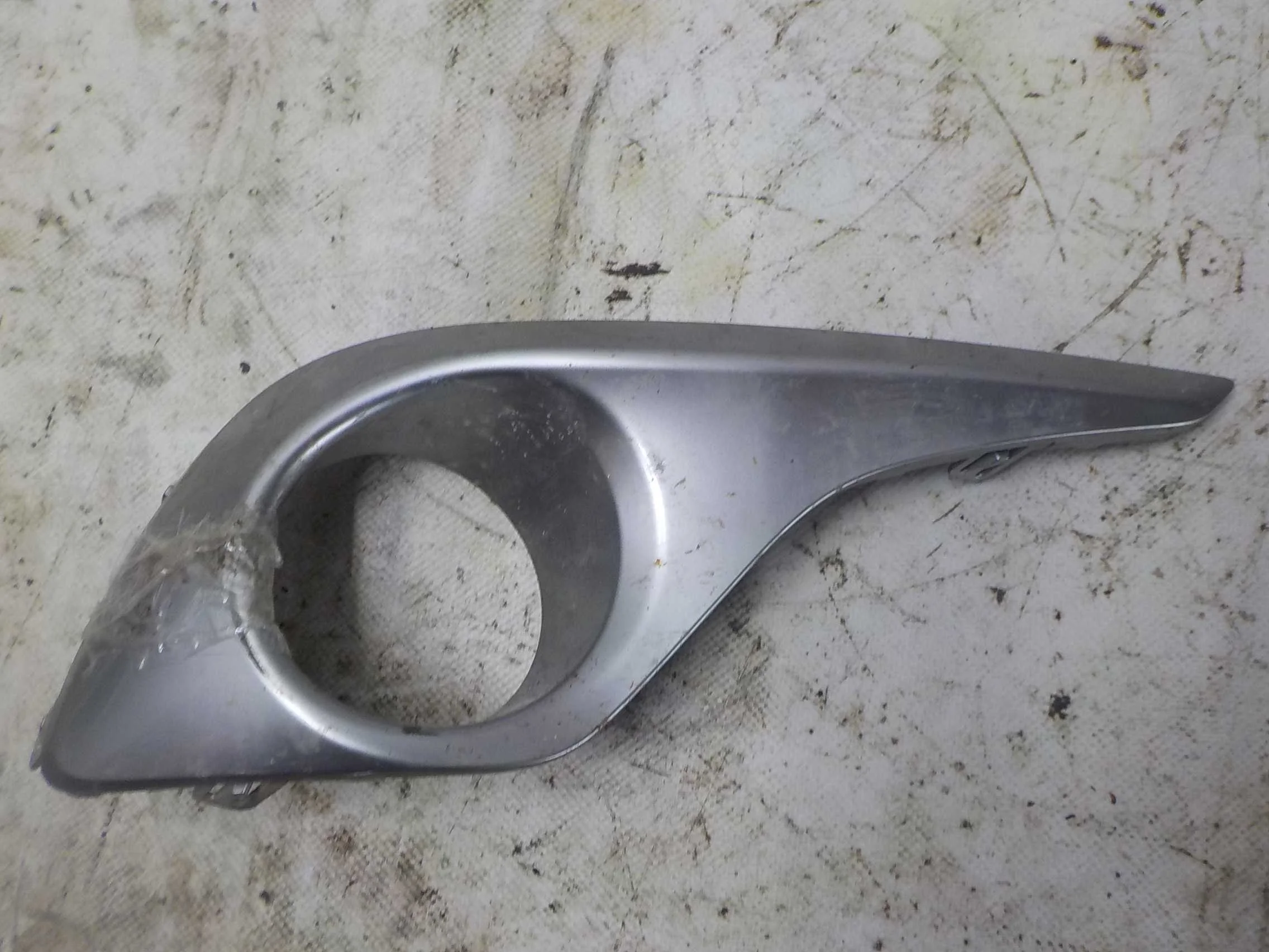 накладка на бампер Toyota Highlander II (2007—2010) Перед Право