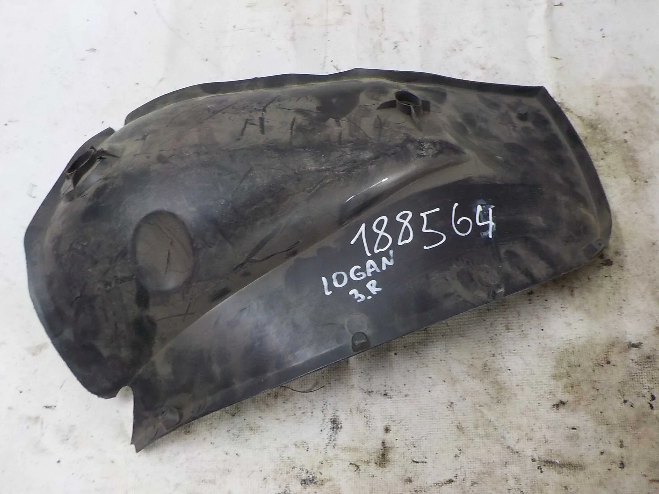 Подкрылок Renault Logan I (2004—2009) Зад Право