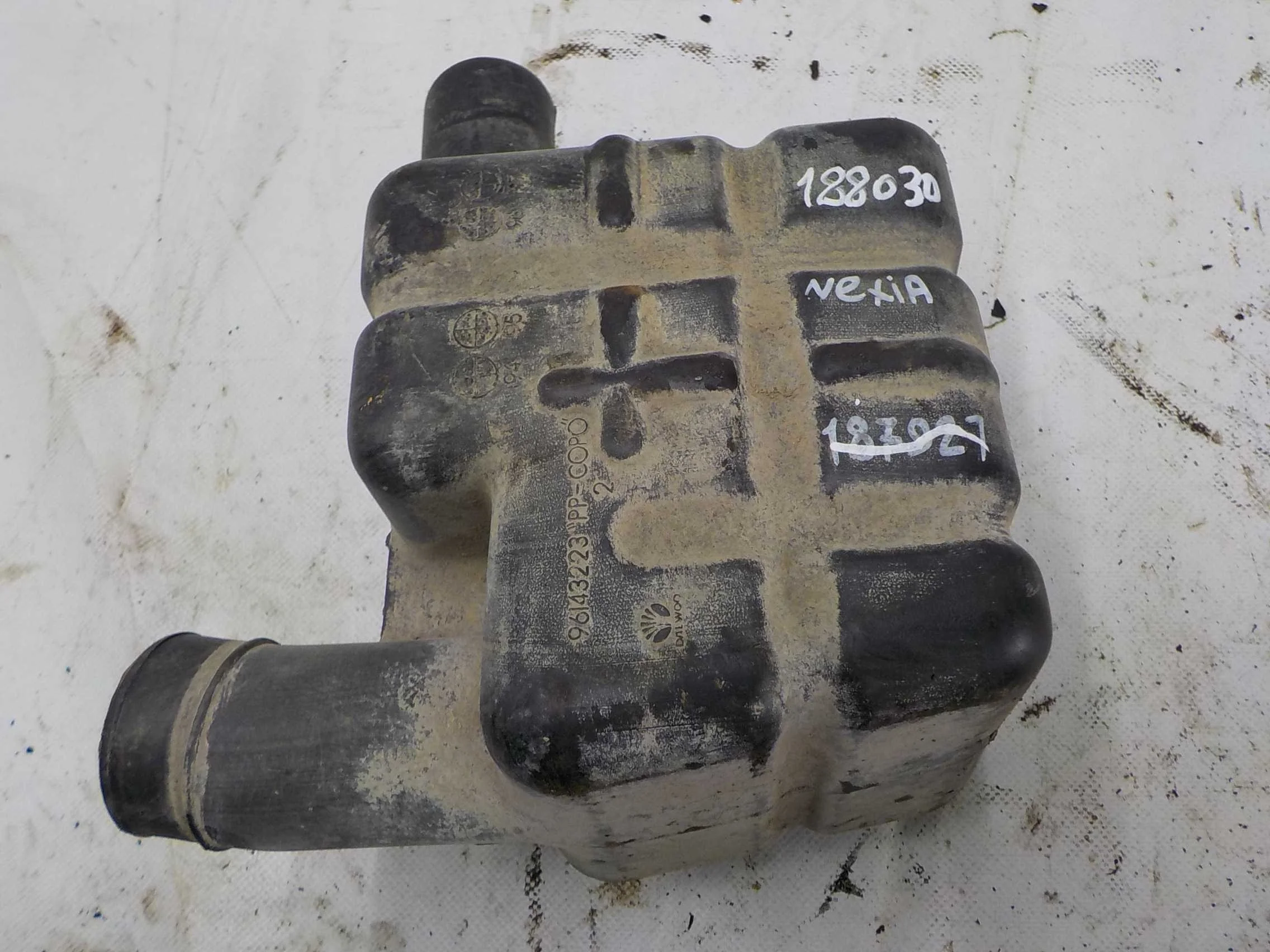 Резонатор воздушного фильтра Daewoo Nexia I (1995—2008)