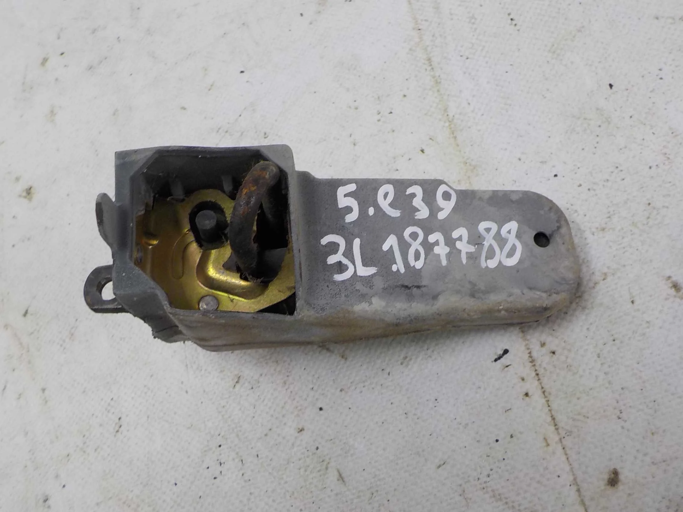 Ограничитель двери BMW 5 серия E39 (1995—2000)