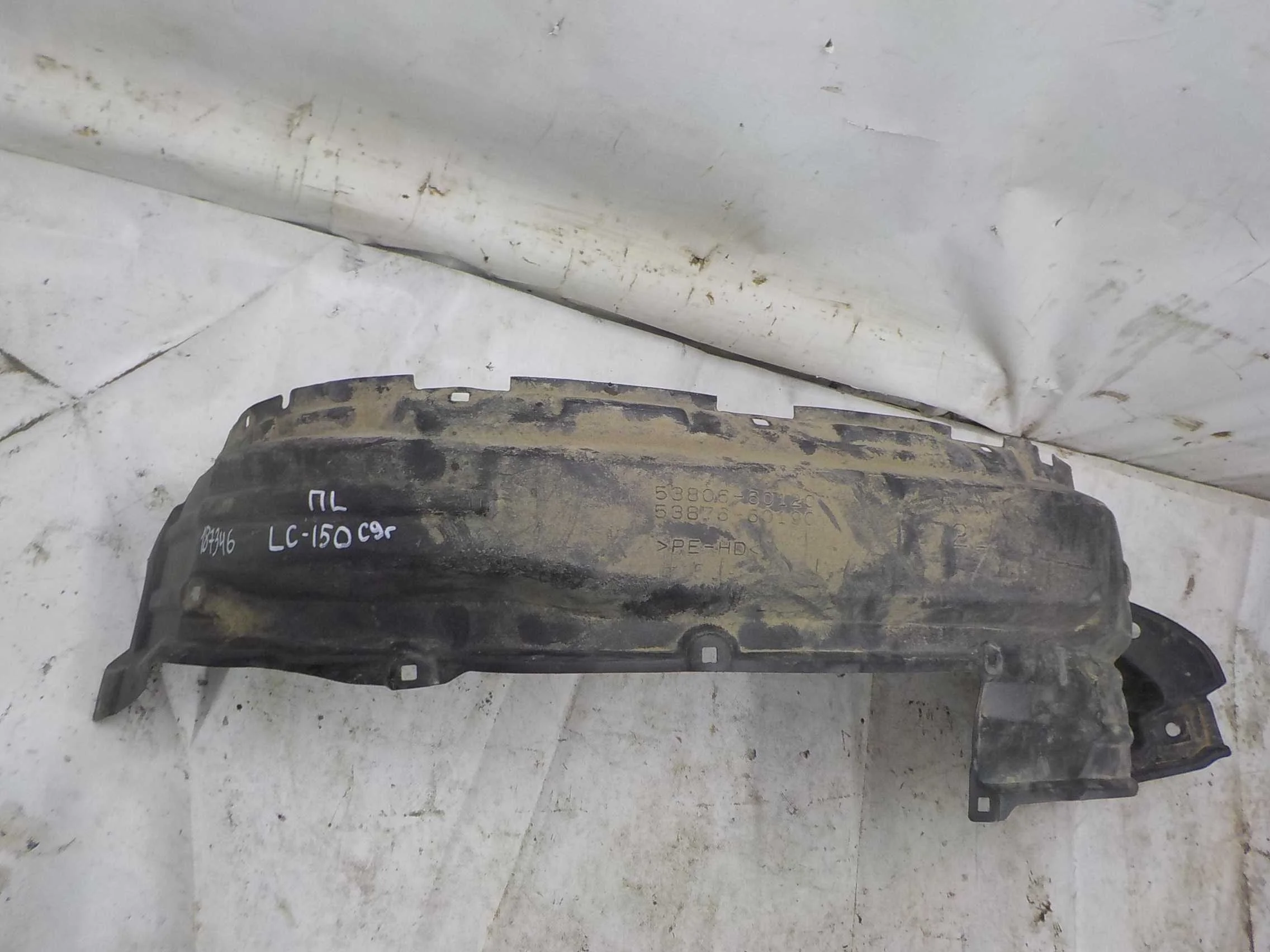 Подкрылок Toyota Land Cruiser Prado 150 рестайлинг 2 (2017—2025) Перед Лево