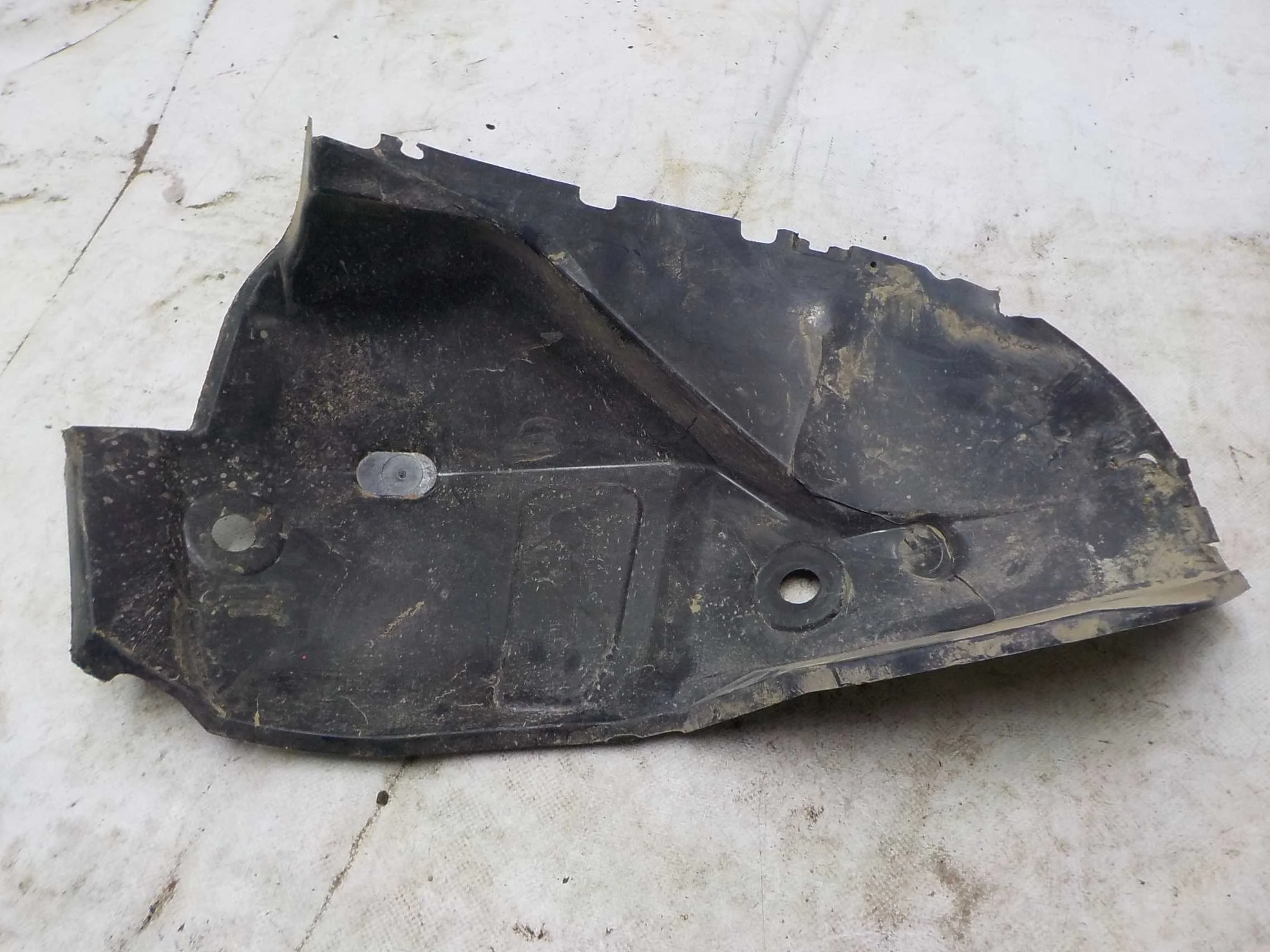 Подкрылок Renault Sandero Stepway II рестайлинг (2018—2022) Зад Лево