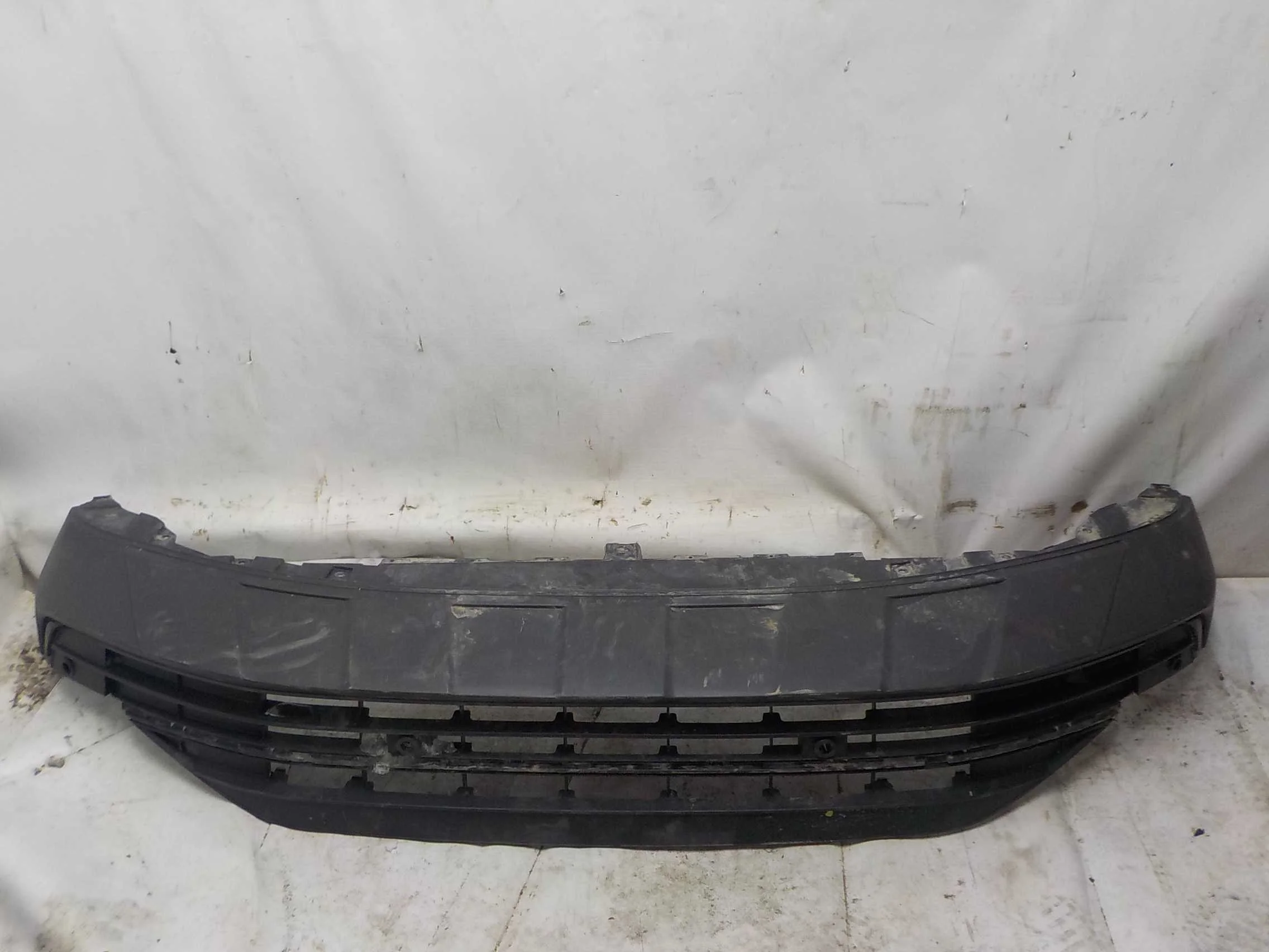 накладка на бампер Volkswagen Tiguan II рестайлинг (2020—2025) Перед