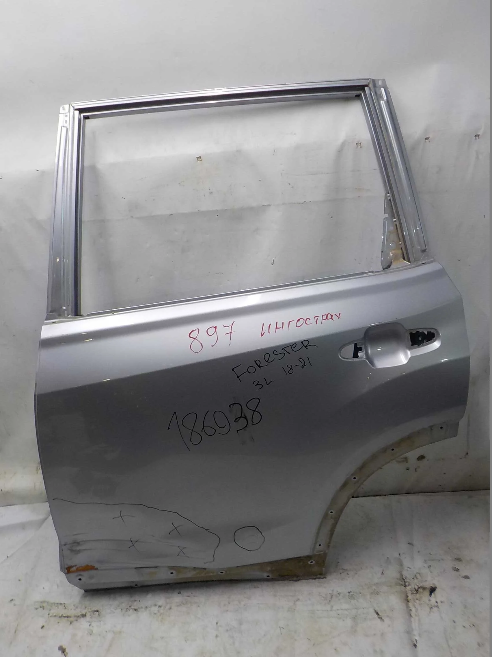 Дверь Subaru Forester SK (2018—2021) Зад Лево