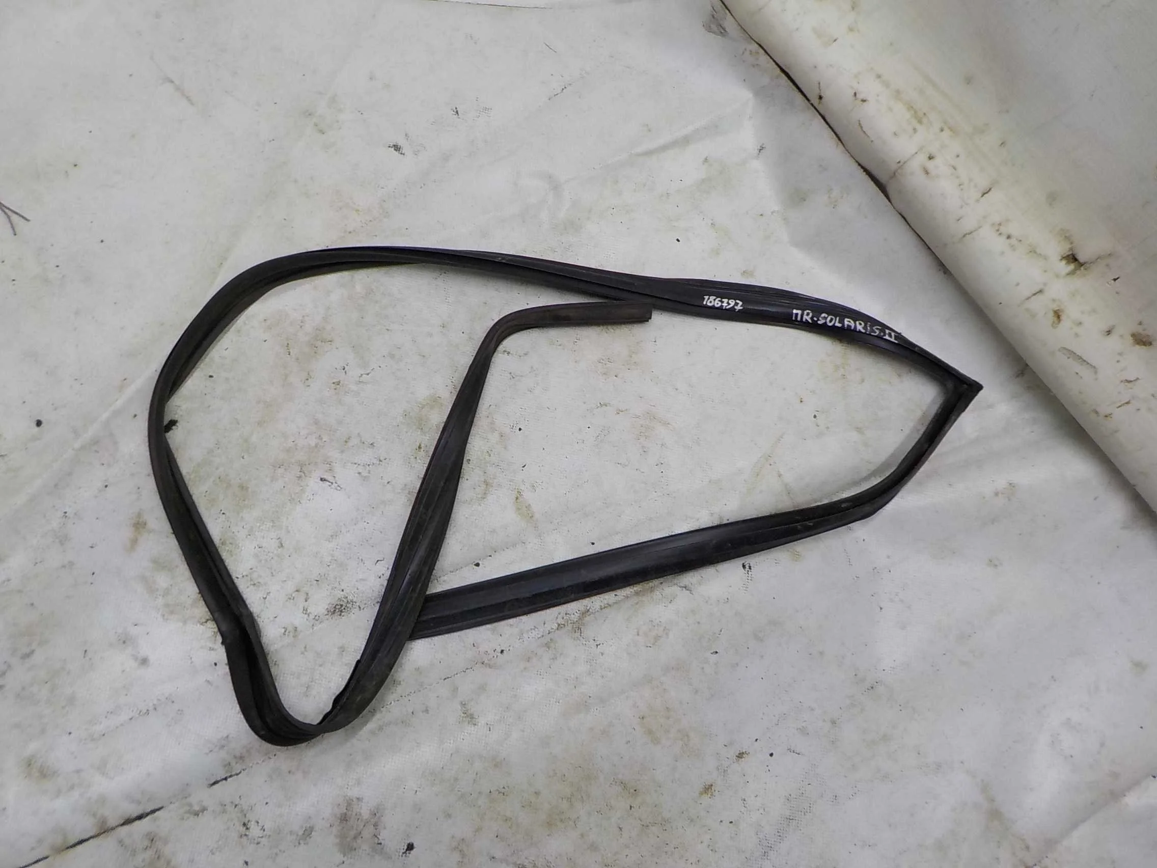 резинка дверная Hyundai Solaris II (2017—2020)