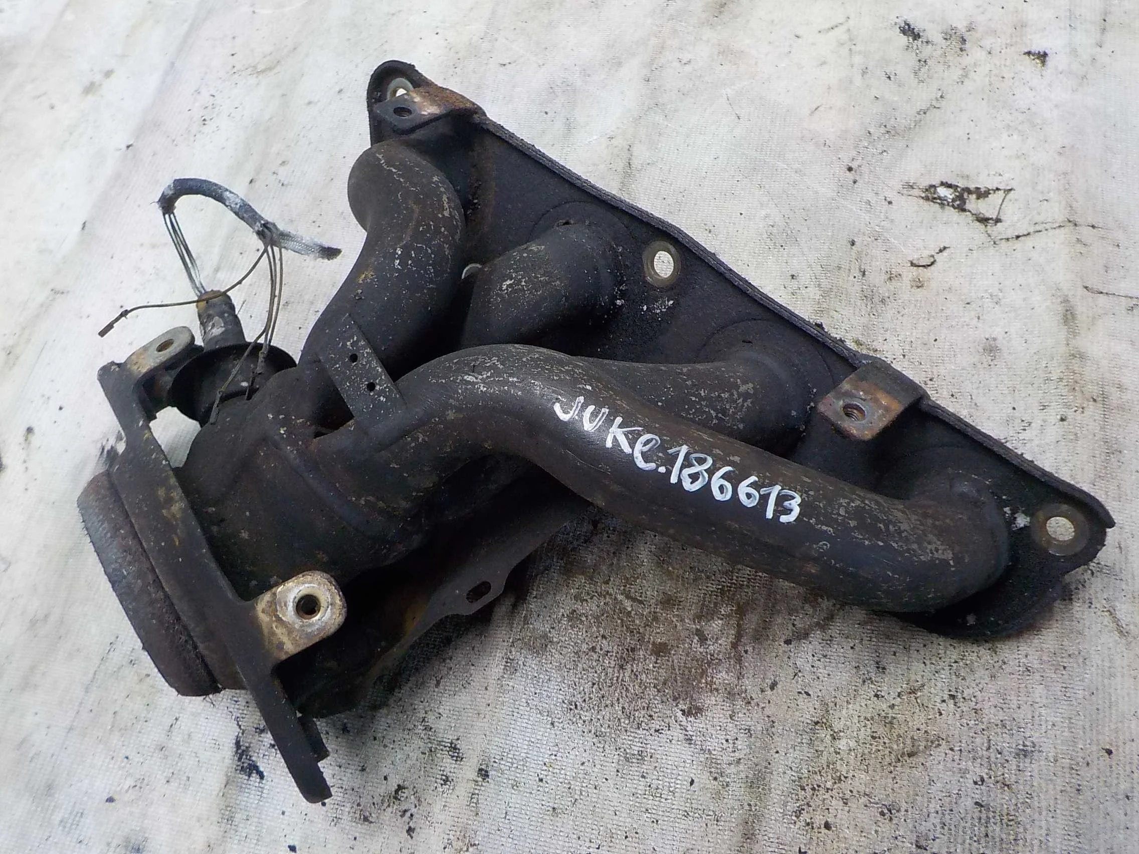 Коллектор выпускной Nissan Juke I (2010—2014)