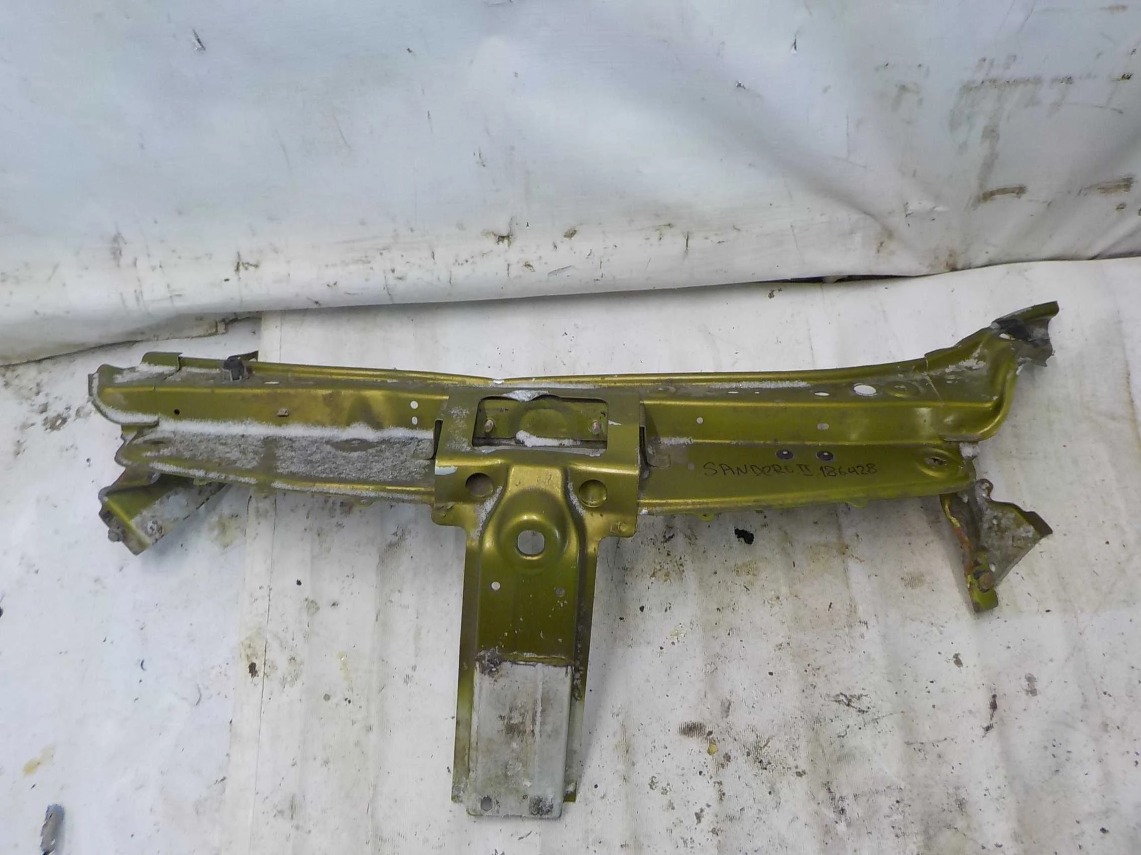 Телевизор Renault Logan II рестайлинг (2018—2022)