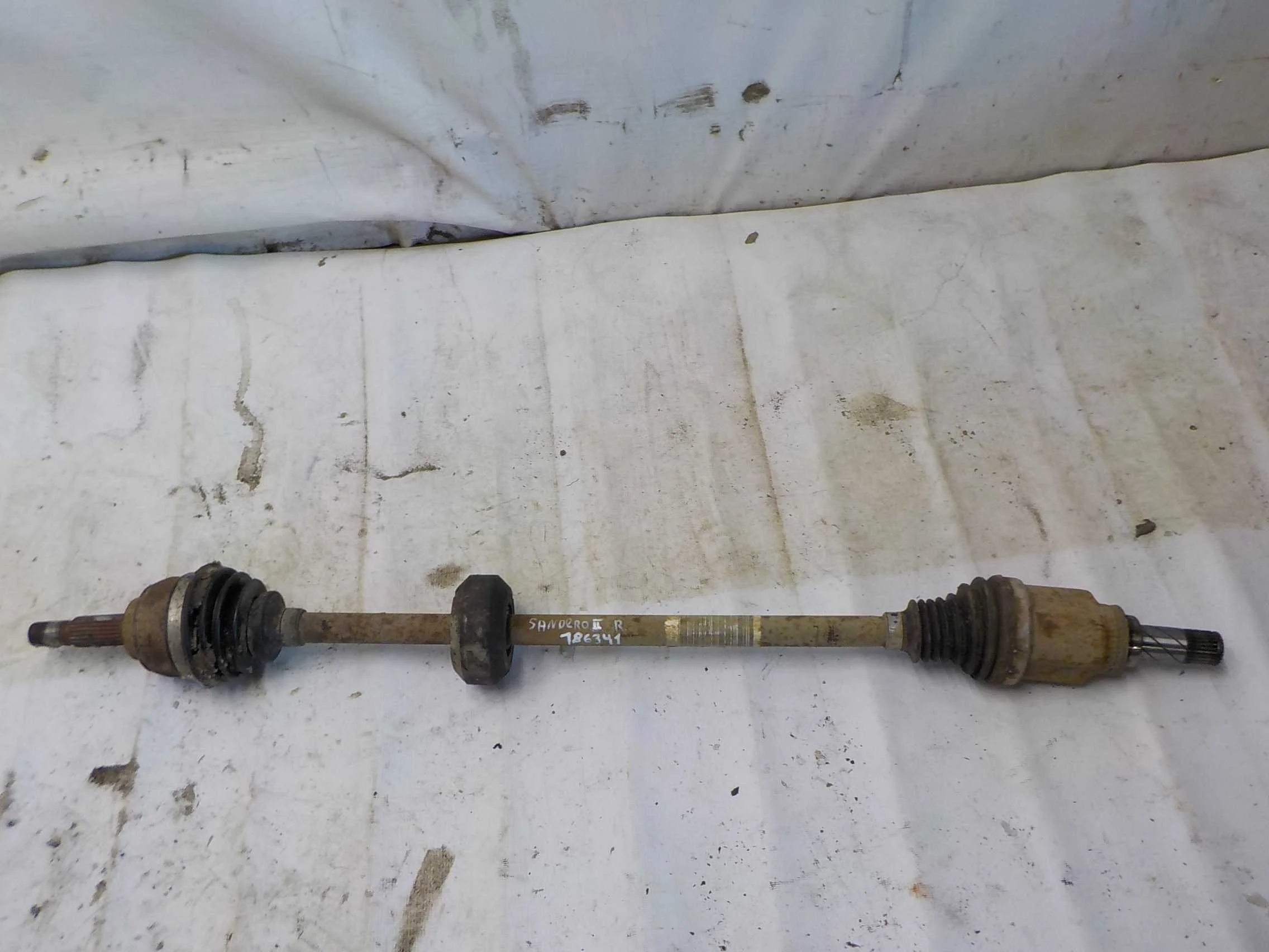 Привод Renault Sandero Stepway II (2013—2018)  Право