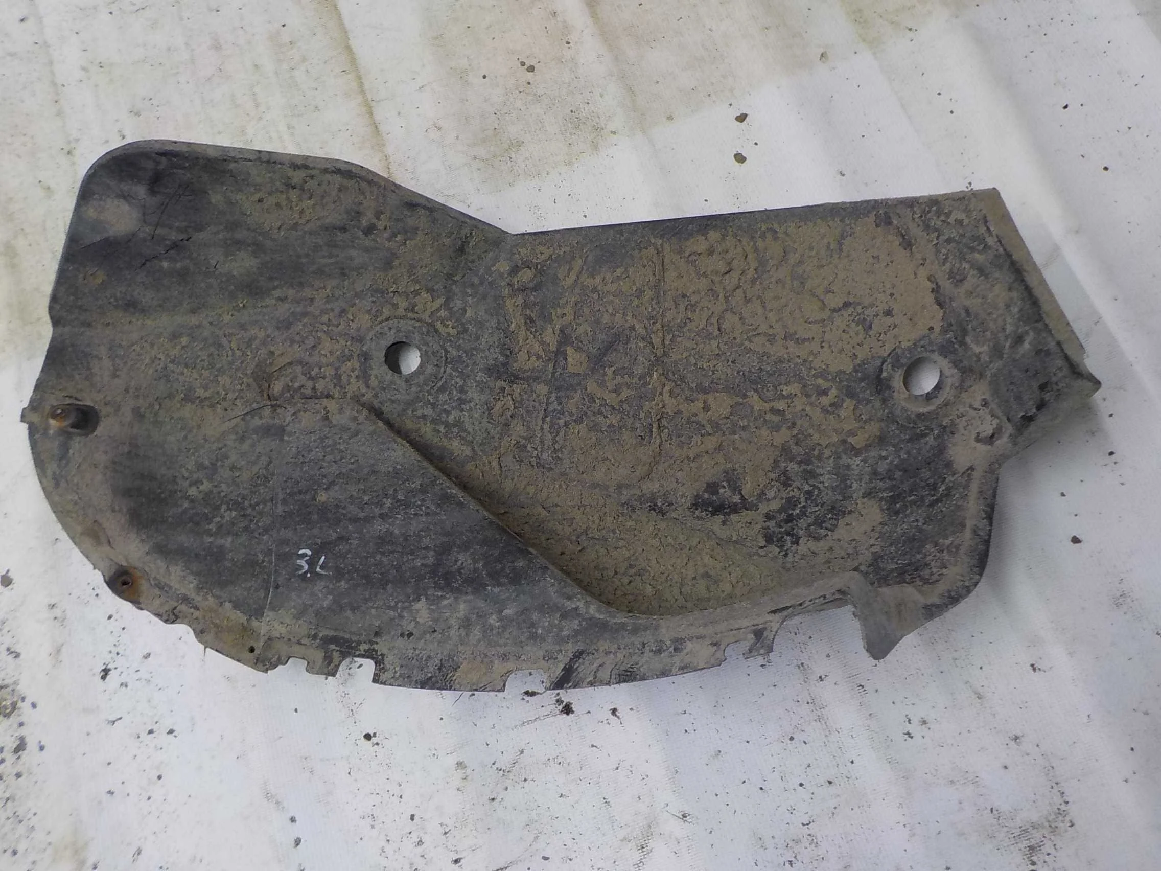 Подкрылок Renault Sandero Stepway II рестайлинг (2018—2022) Зад Лево