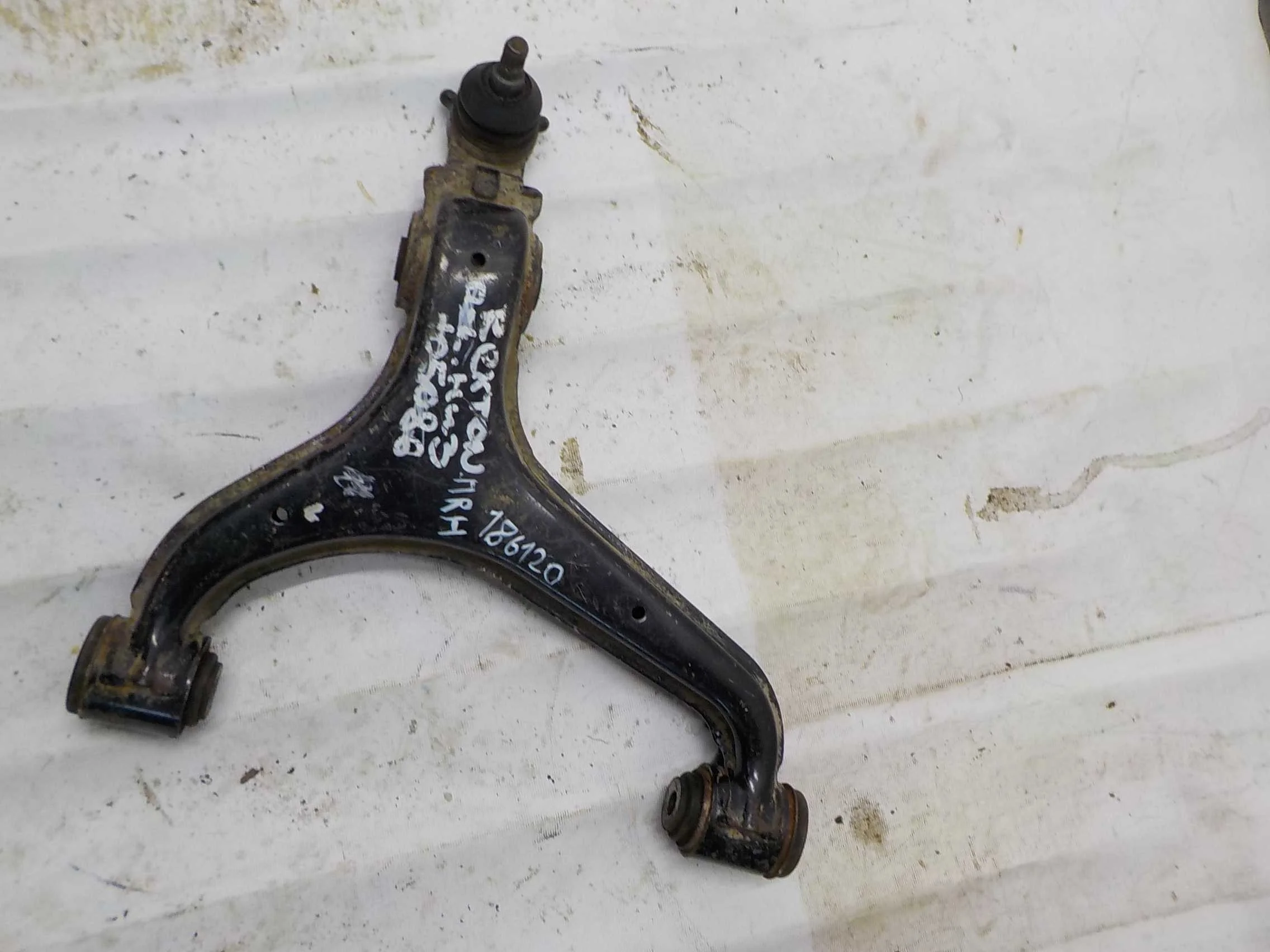 Рычаг SsangYong Rexton I (2001—2009) Перед Лево