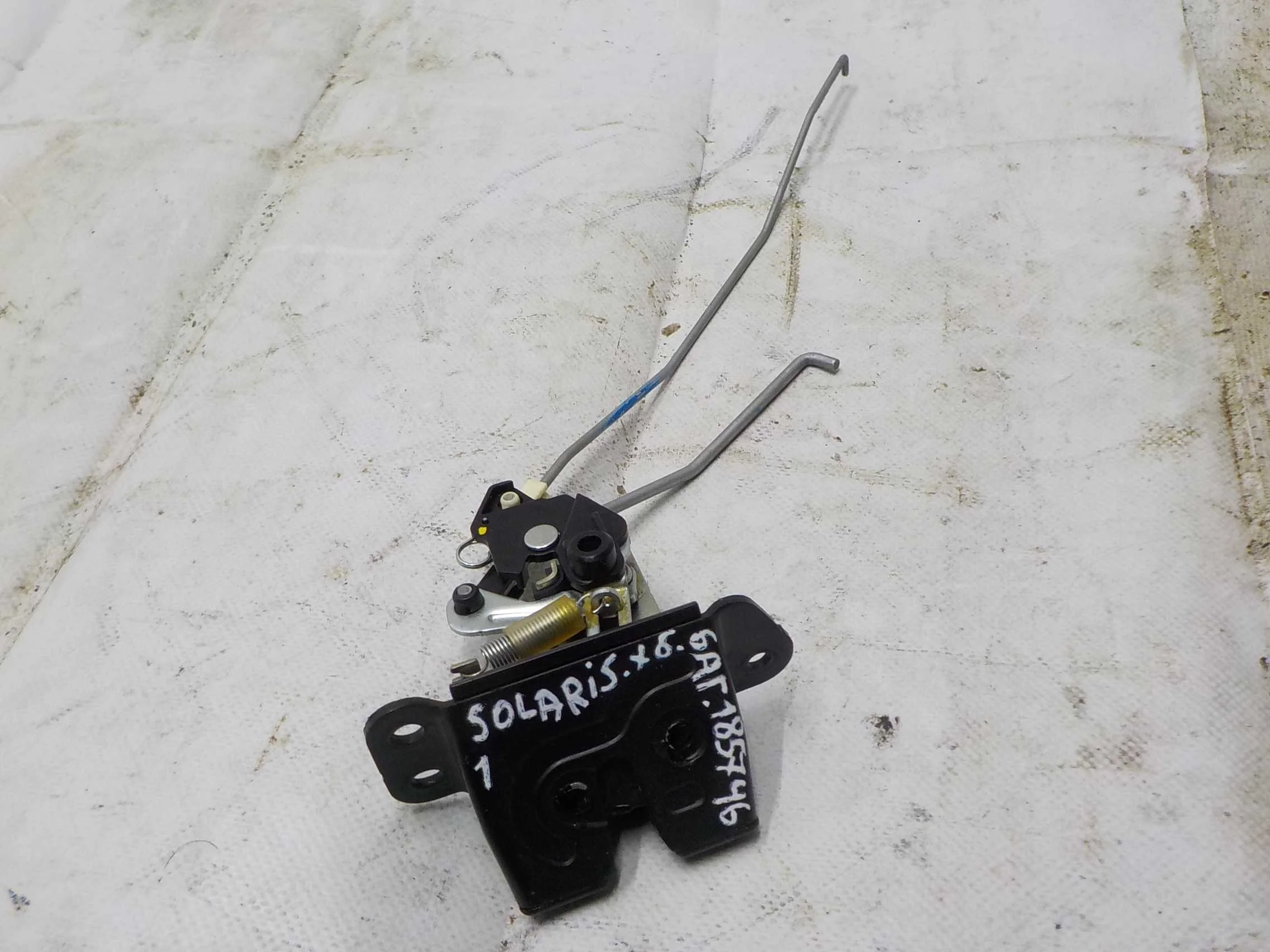 Замок крышки багажника Hyundai Solaris I (2010—2014)