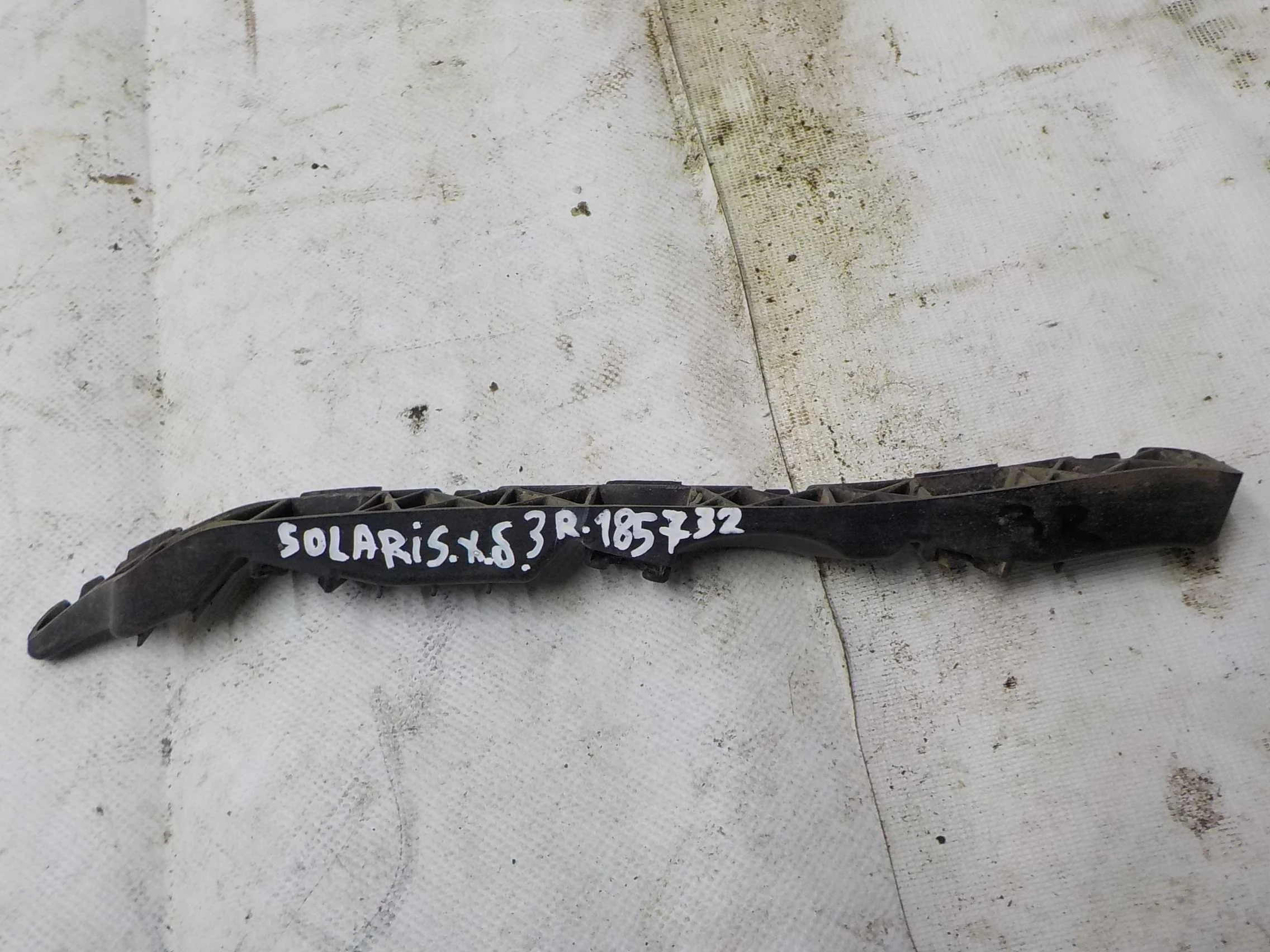 кронштейн бампера Hyundai Solaris I (2010—2014) Зад Право