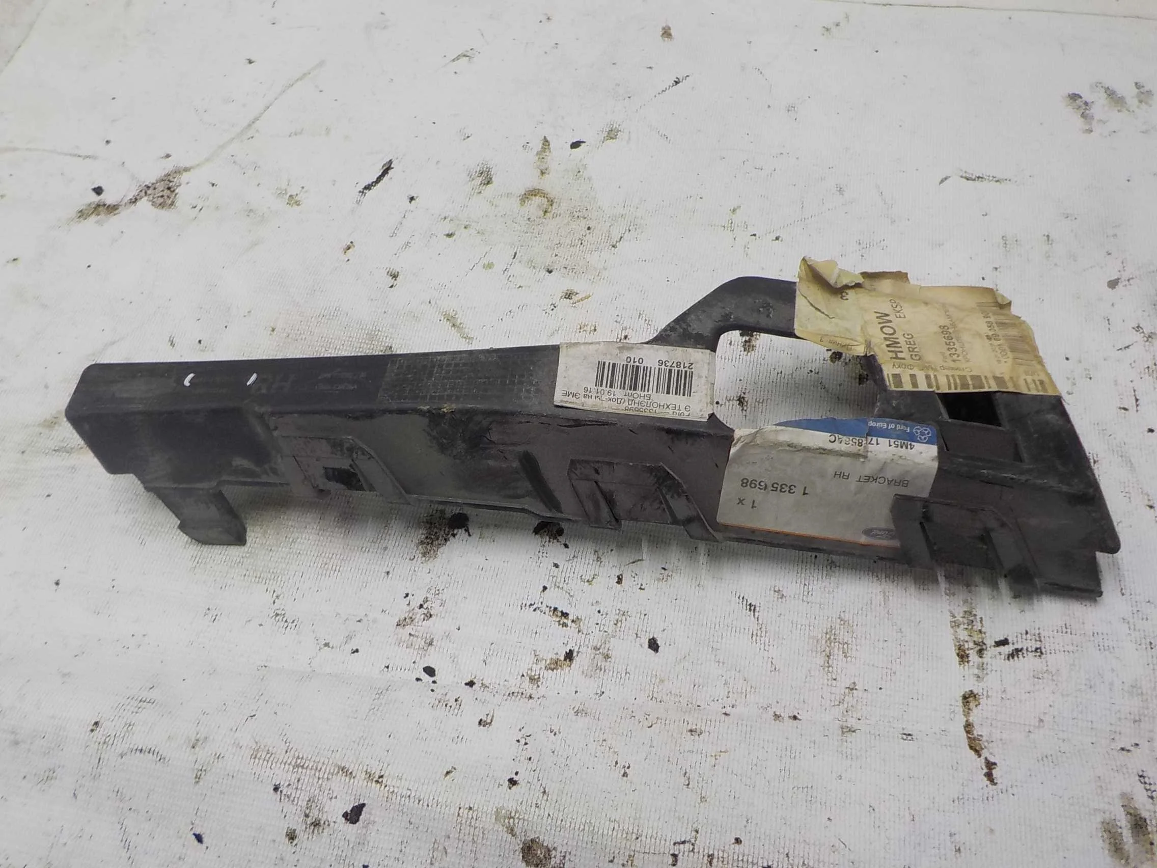 кронштейн бампера Ford Focus II рестайлинг (2007—2011) Перед Право