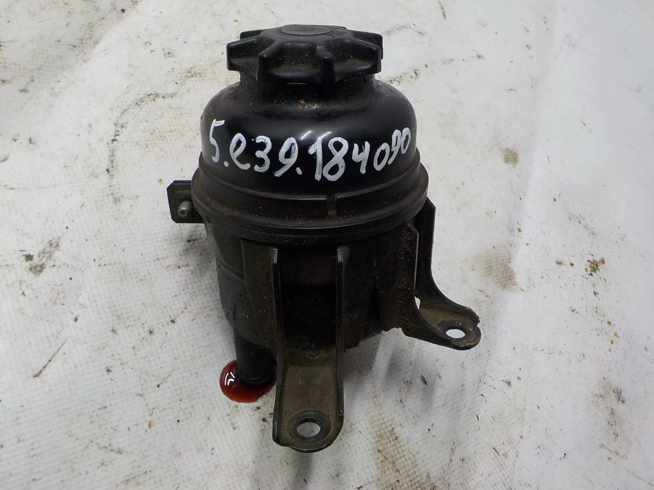 Бачок гидроусилителя BMW 5 серия E60/E61 рестайлинг (2007—2010)