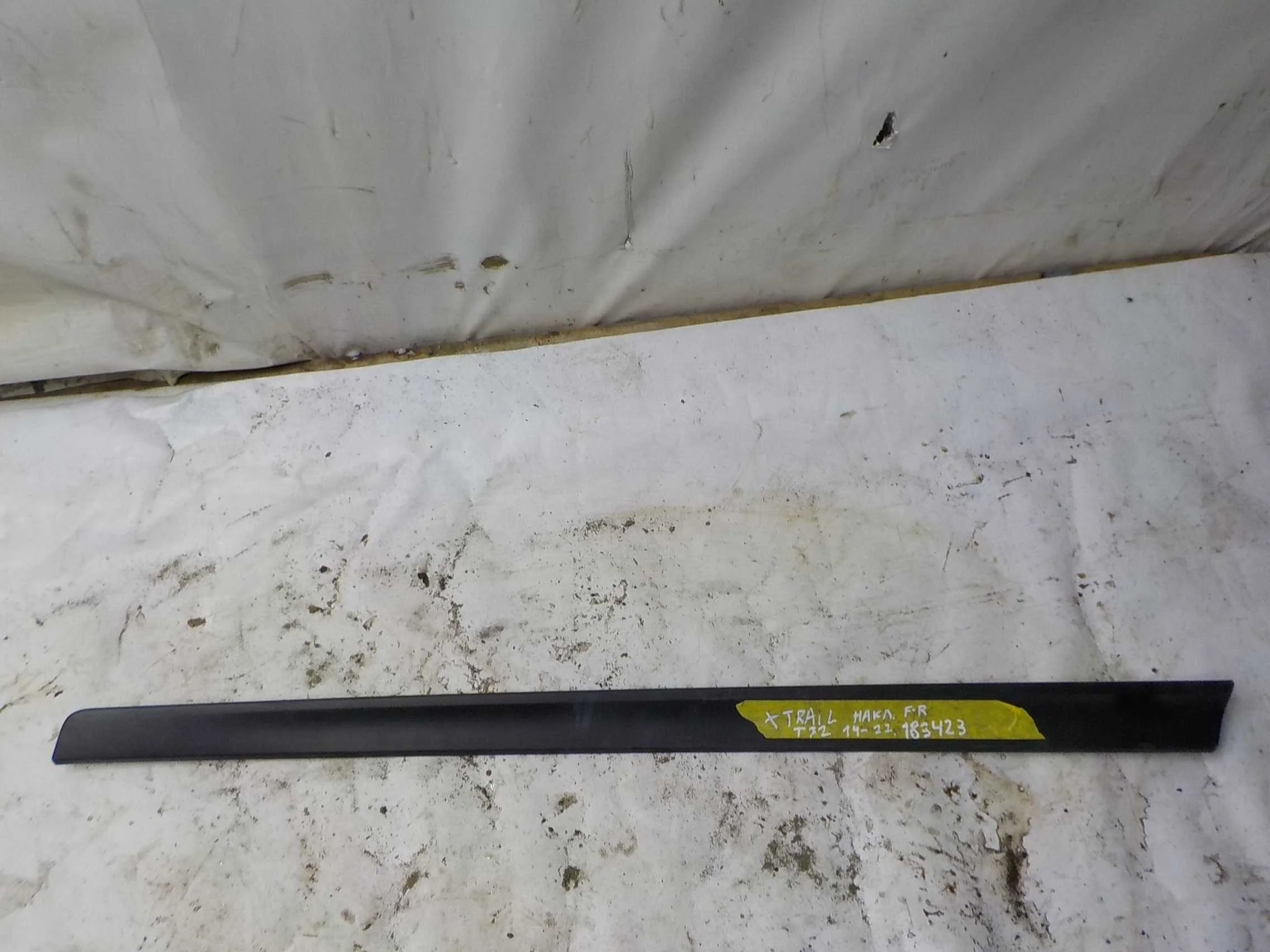 Накладка на дверь Nissan X-Trail III (2013—2019) Перед Право