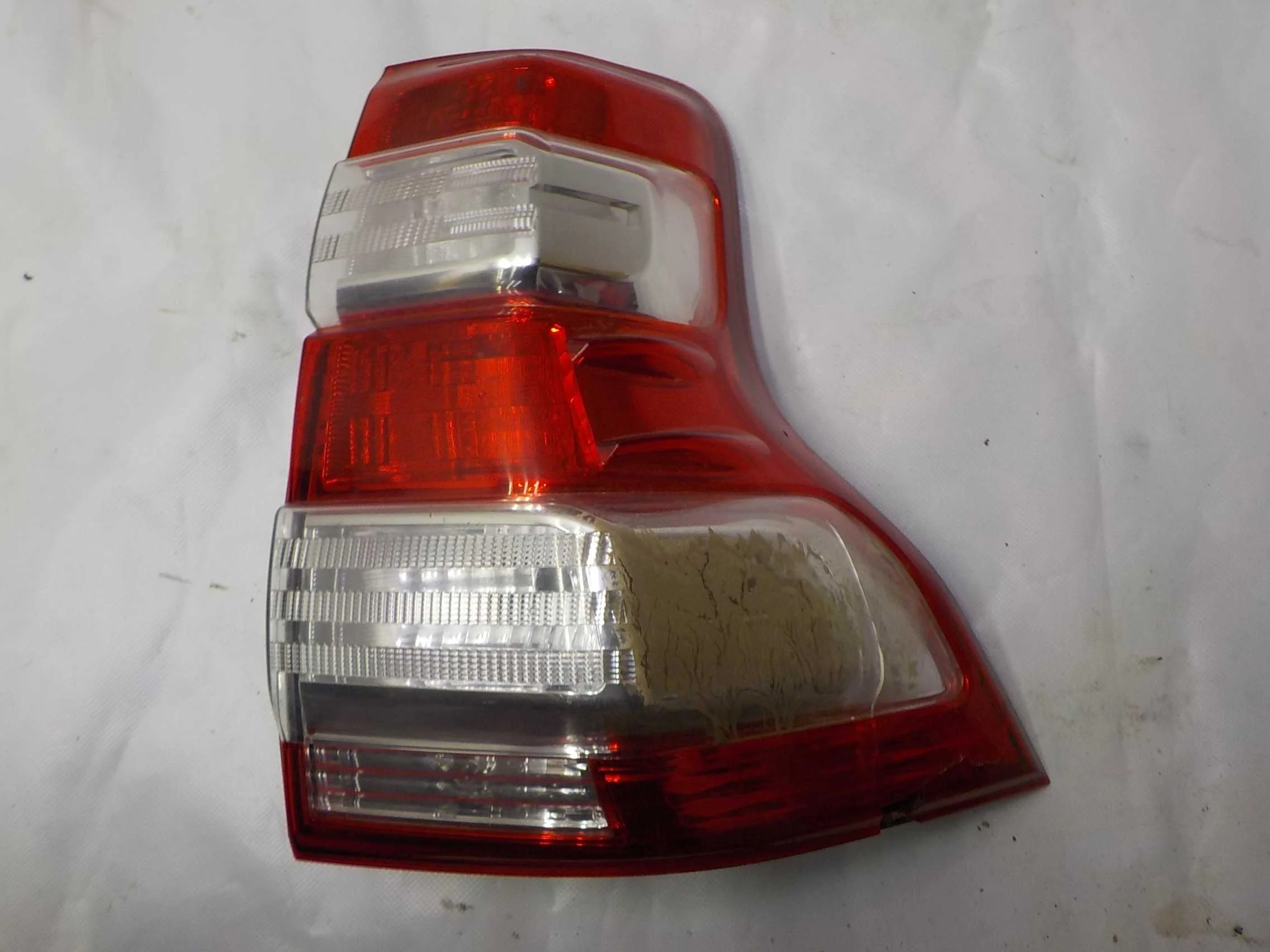 Фонарь Toyota Land Cruiser Prado 150 (2009—2013)  Право