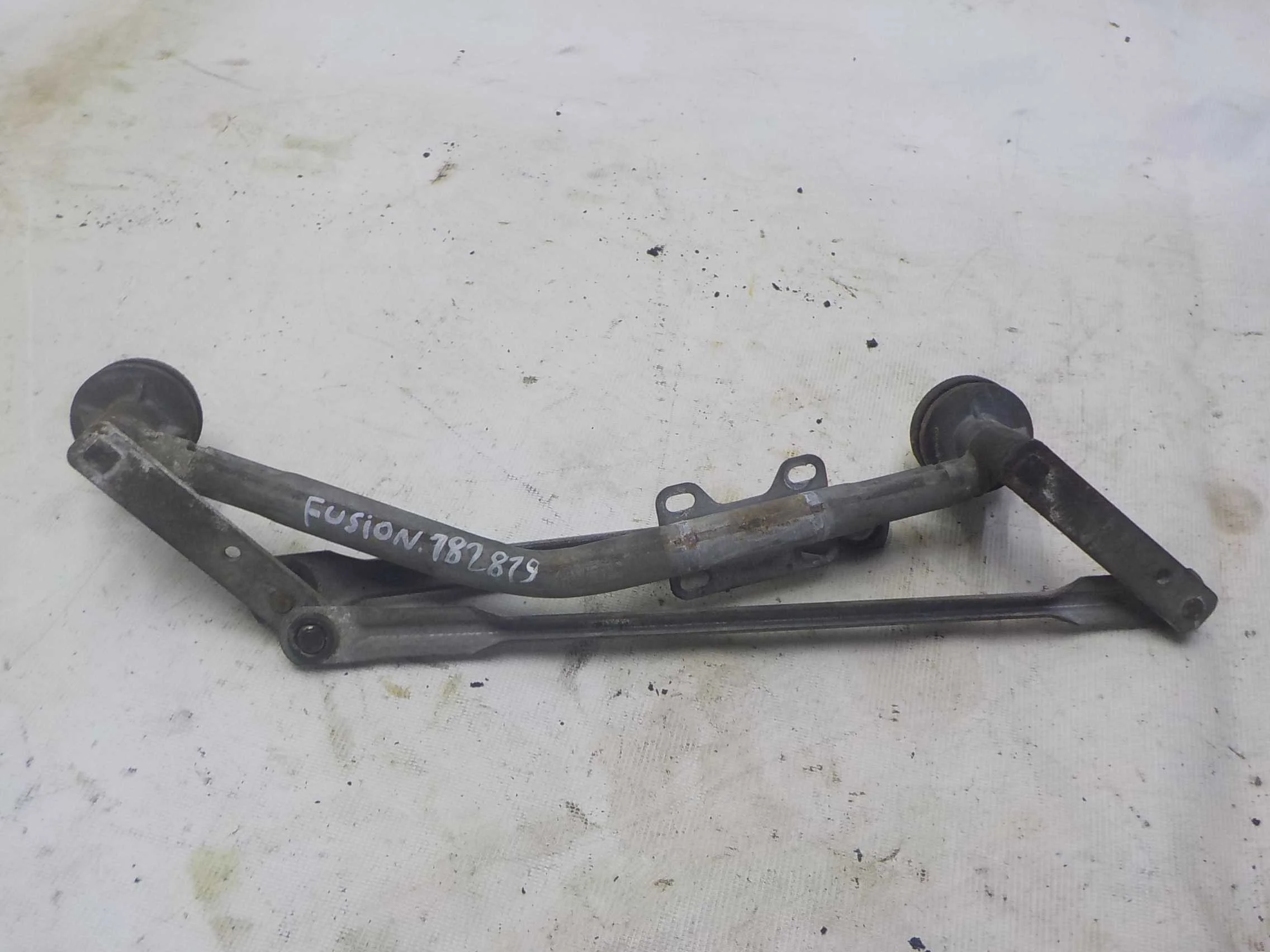 трапеция дворников Ford Fusion I (2002—2005)