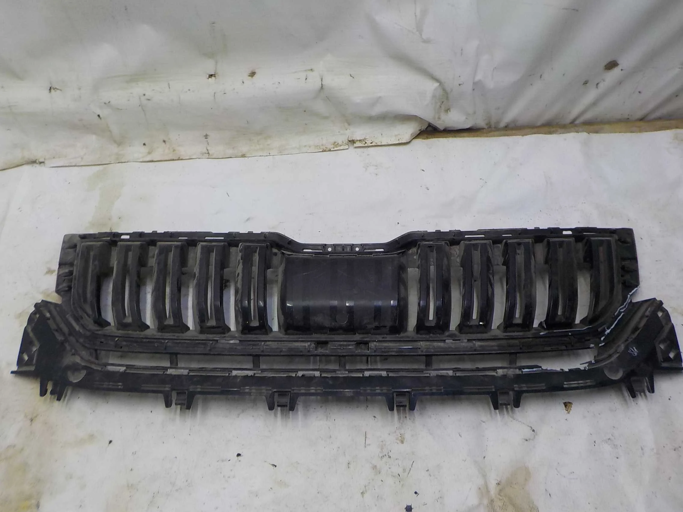 Решетка радиатора Skoda Kodiaq I (2016—2022)