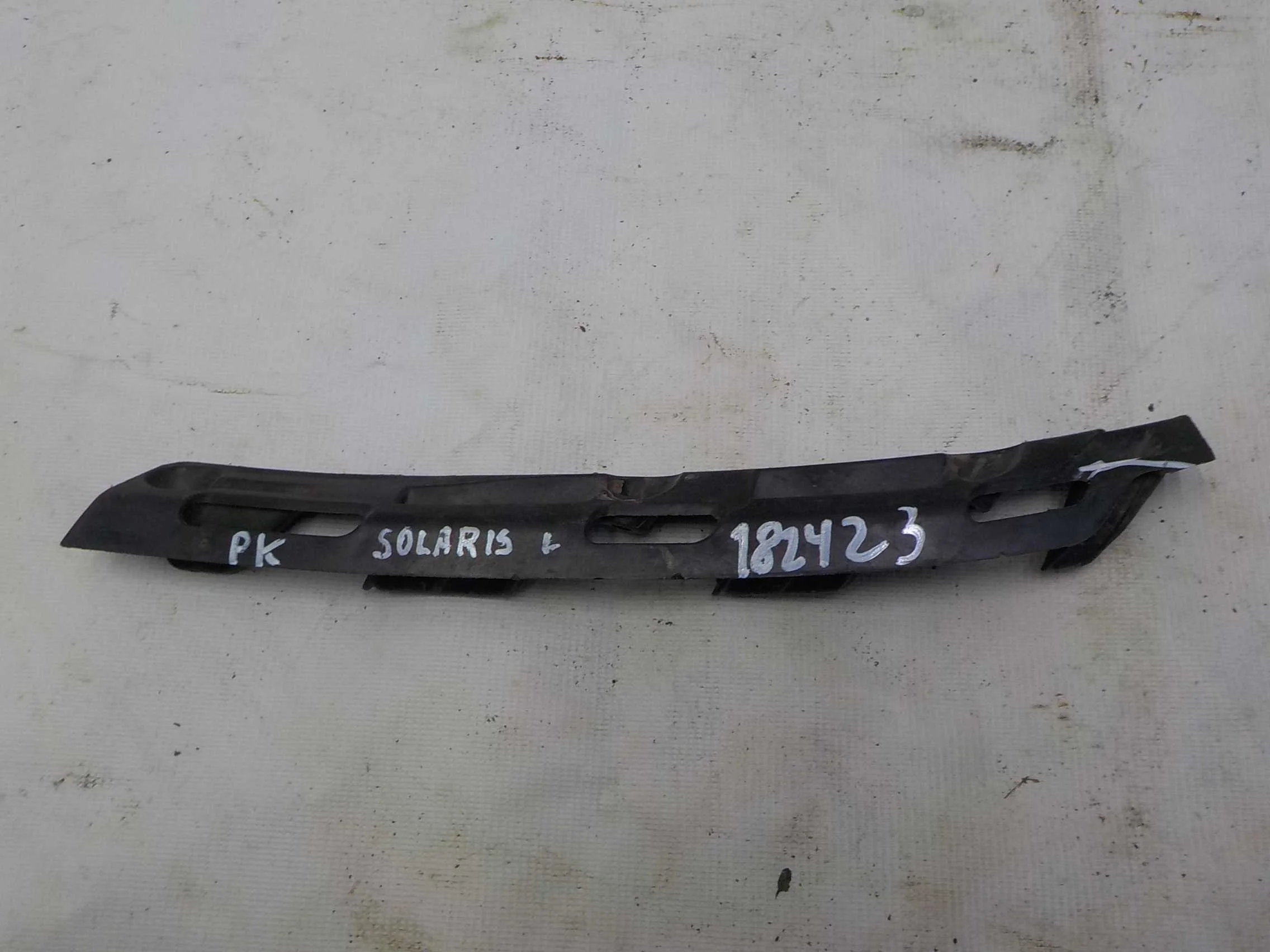 крепление фары Hyundai Solaris I (2010—2014)  Лево