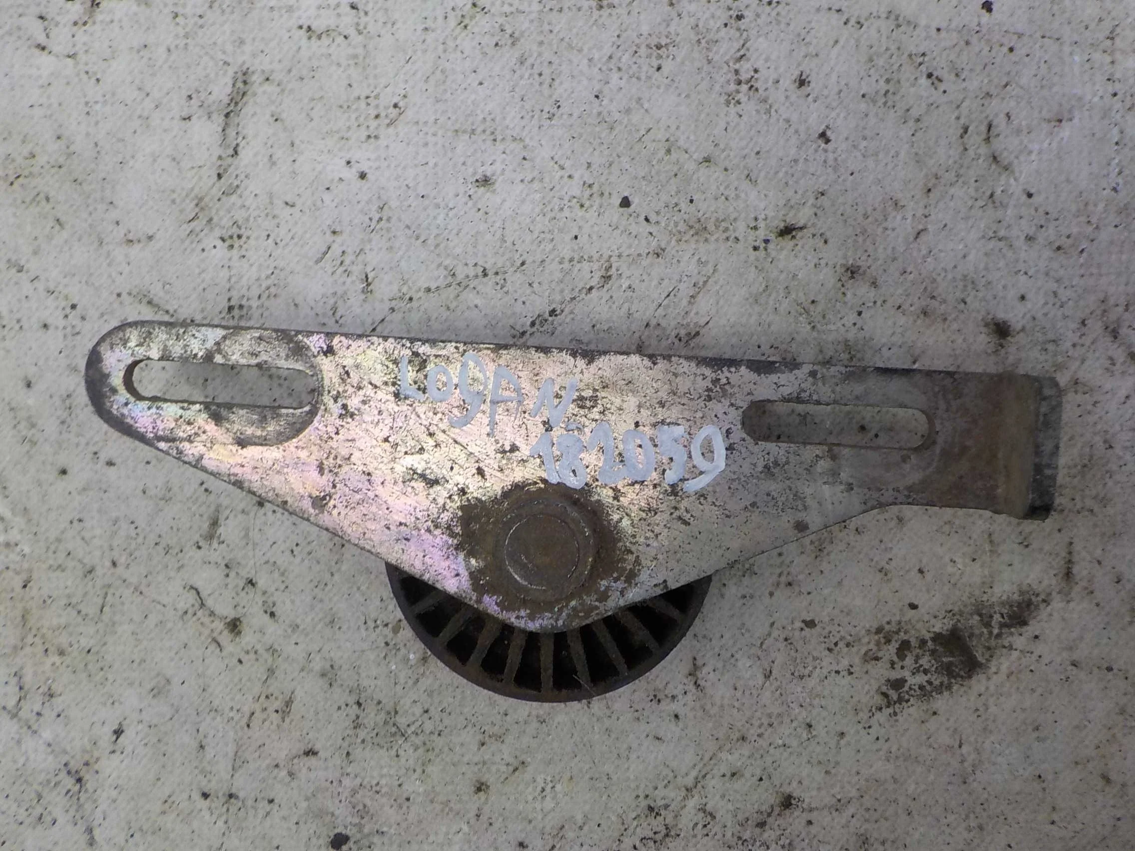 ролик навесного оборудования ВАЗ (LADA) Largus I (2012—2021)