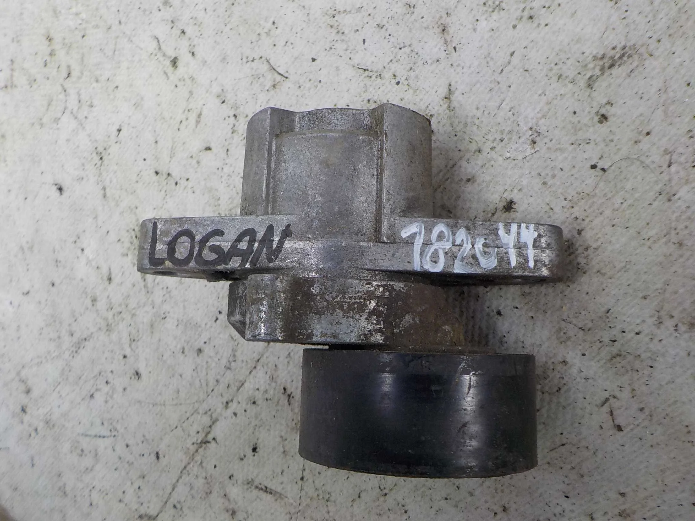 натяжитель ремня генератора Renault Logan II (2012—2018)