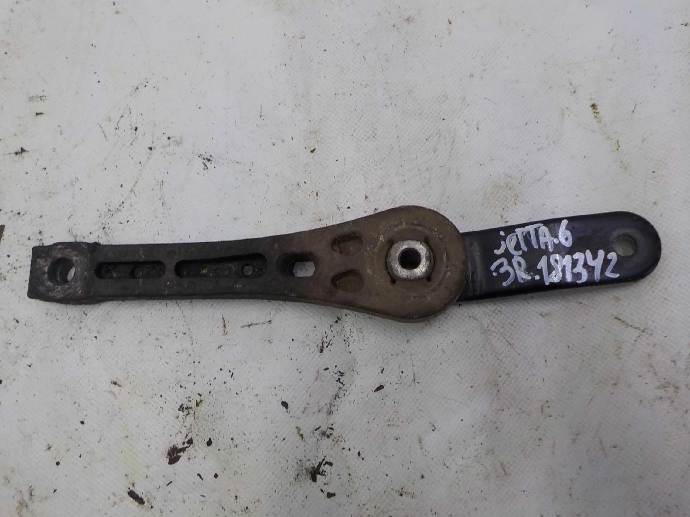 Опора двигателя Skoda Superb II (2008—2013) Зад